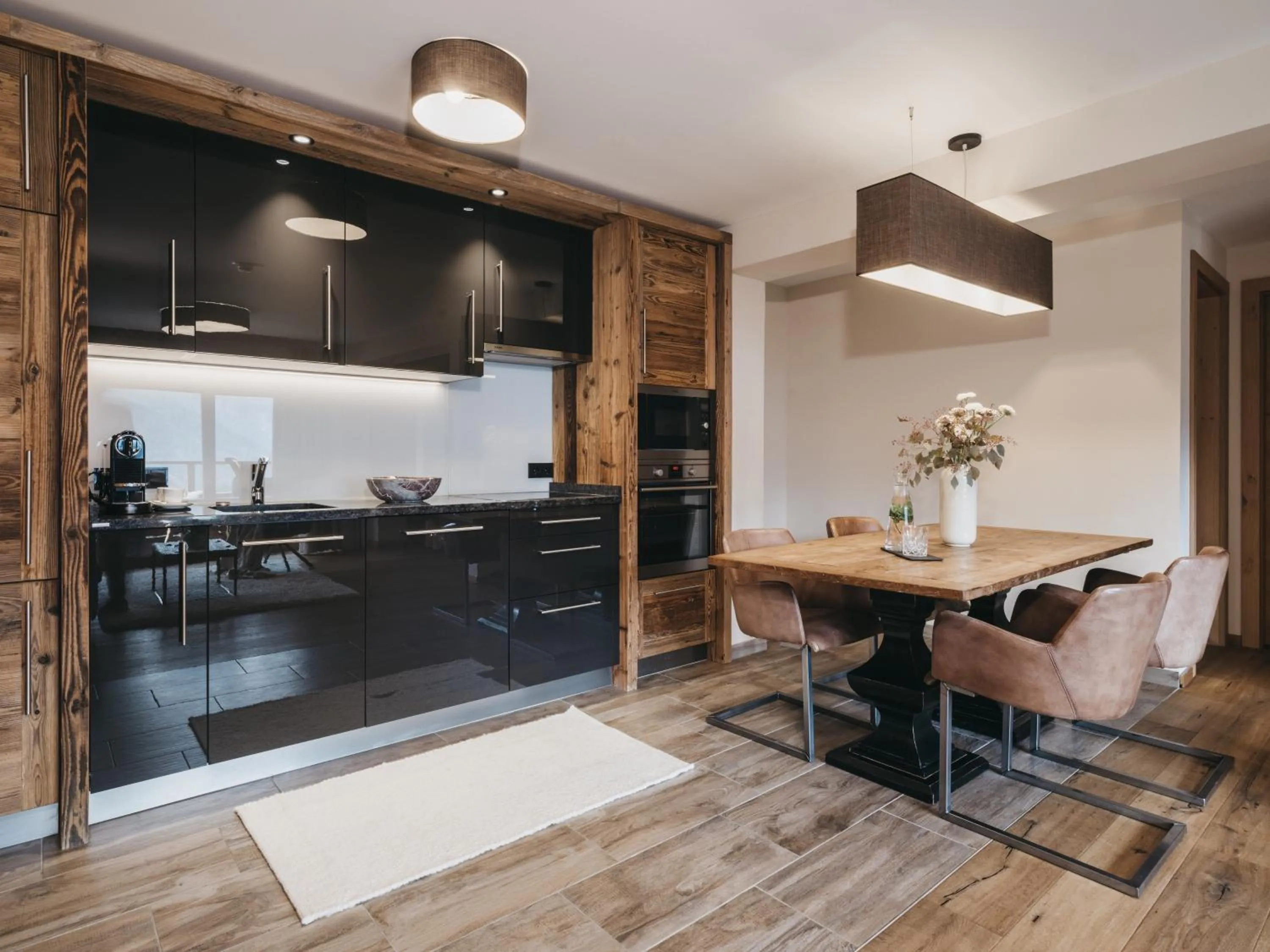 Kitchen or kitchenette in VAYA St Zeno Serfaus