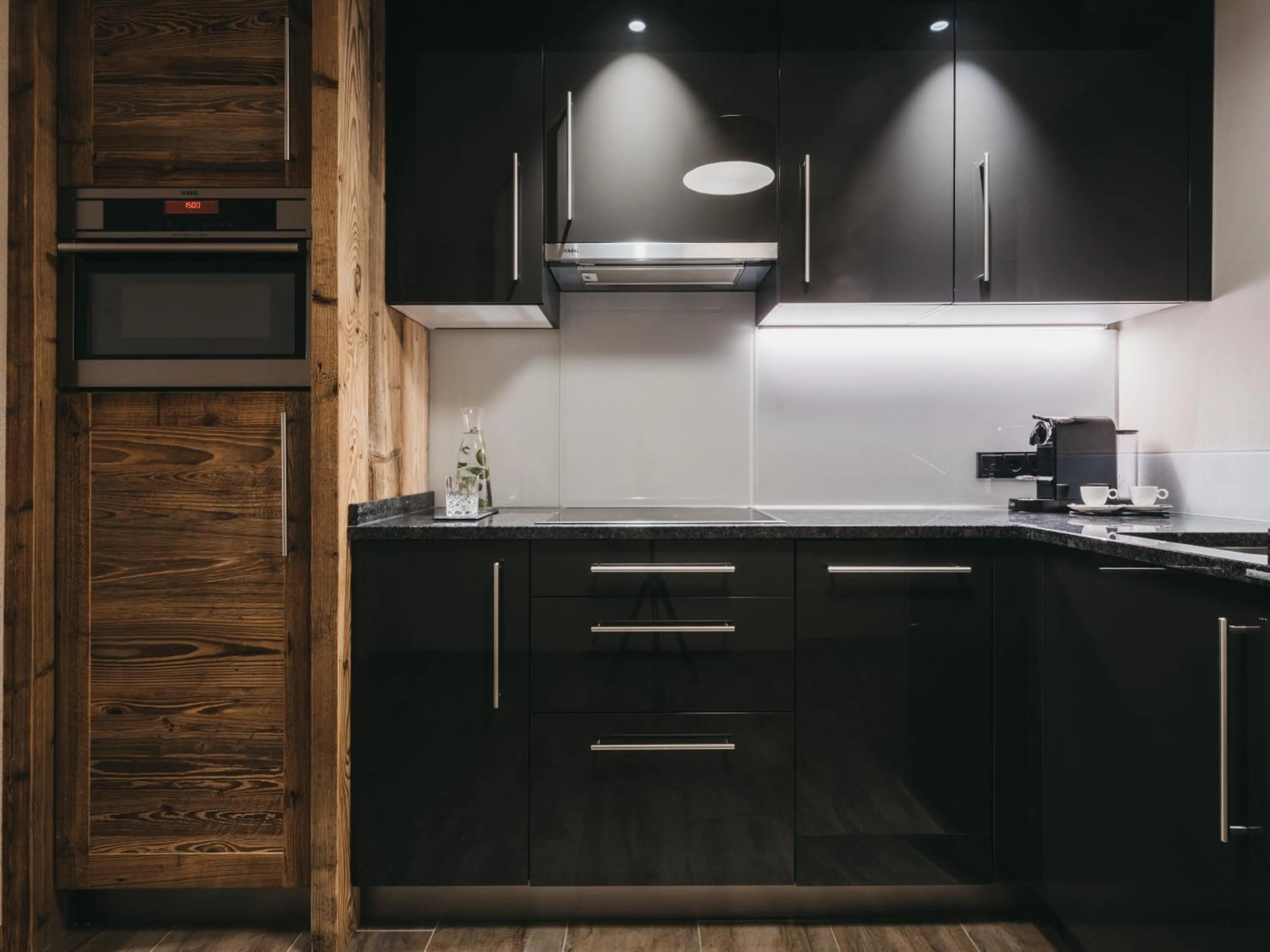 Kitchen or kitchenette in VAYA St Zeno Serfaus