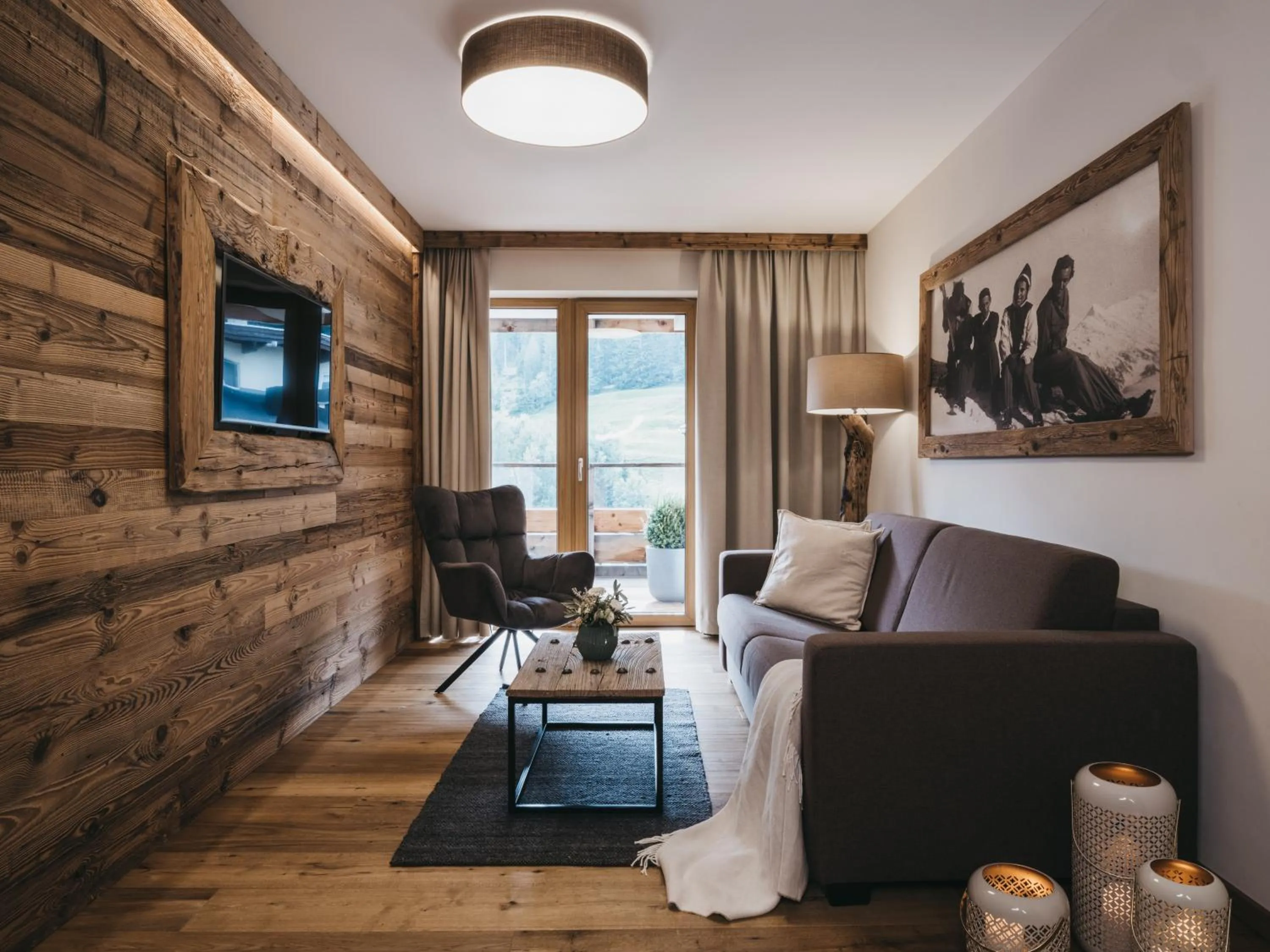 Communal lounge/ TV room in VAYA St Zeno Serfaus