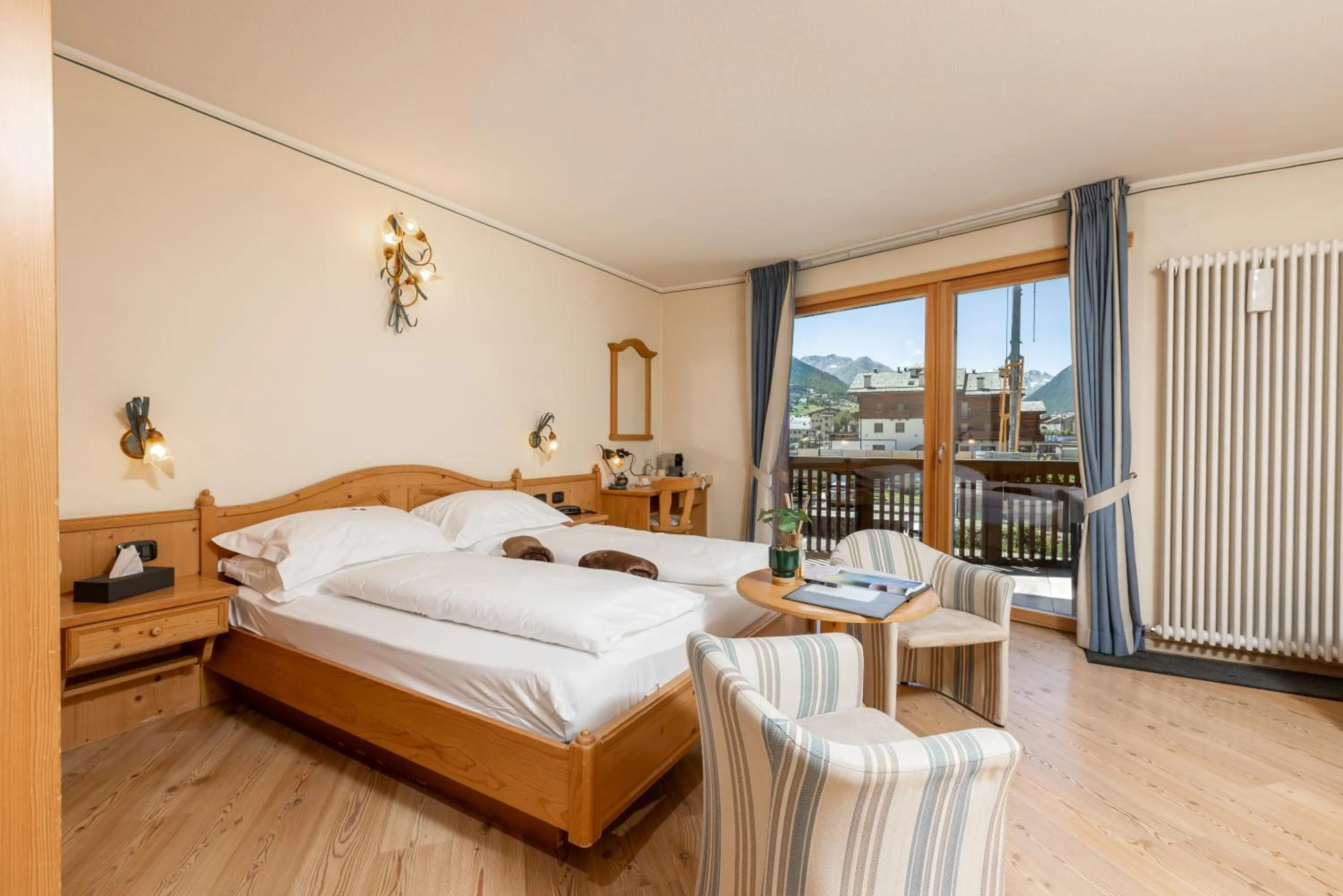 Bedroom, Bed in Hotel Flora