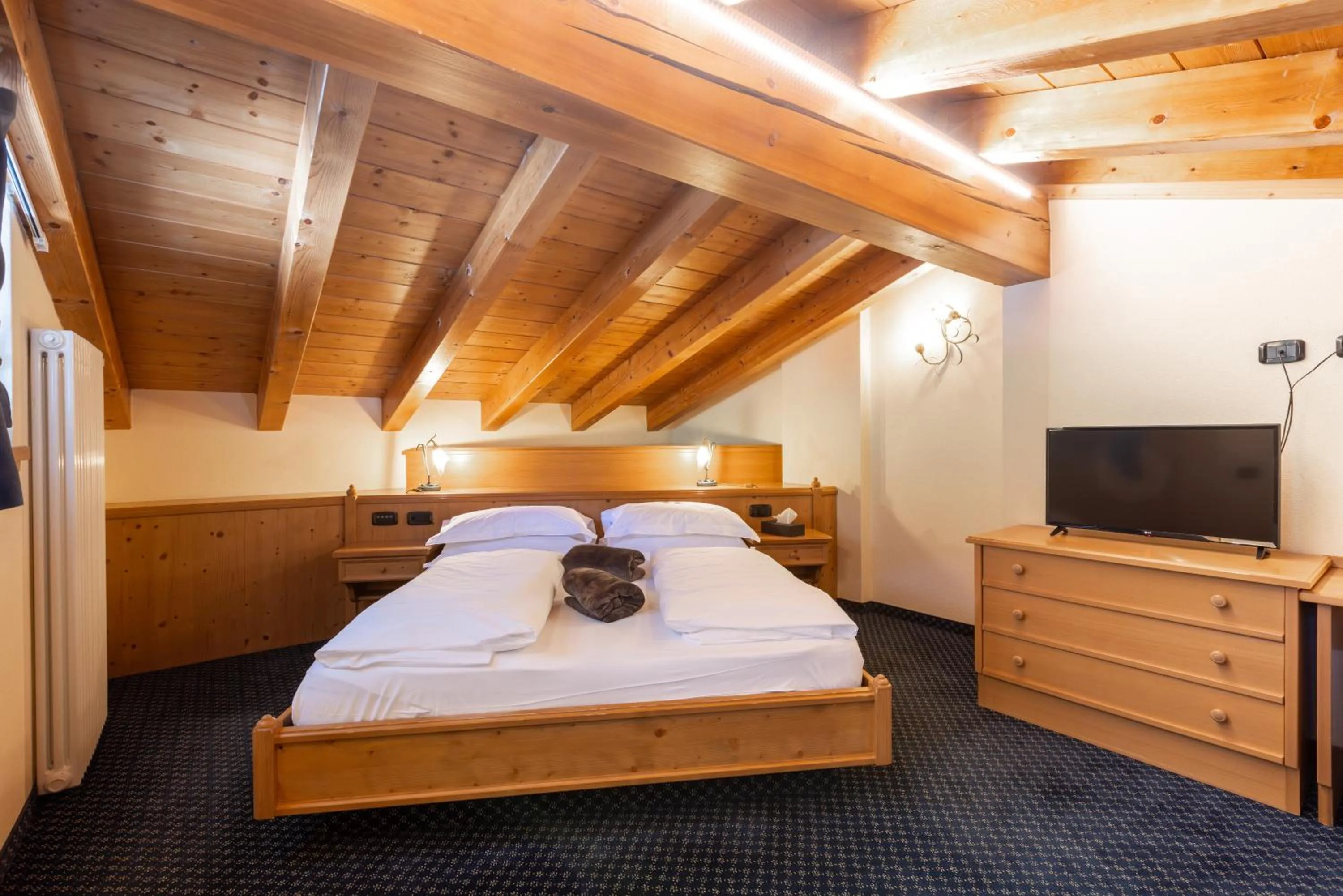 Bedroom, Bed in Hotel Flora