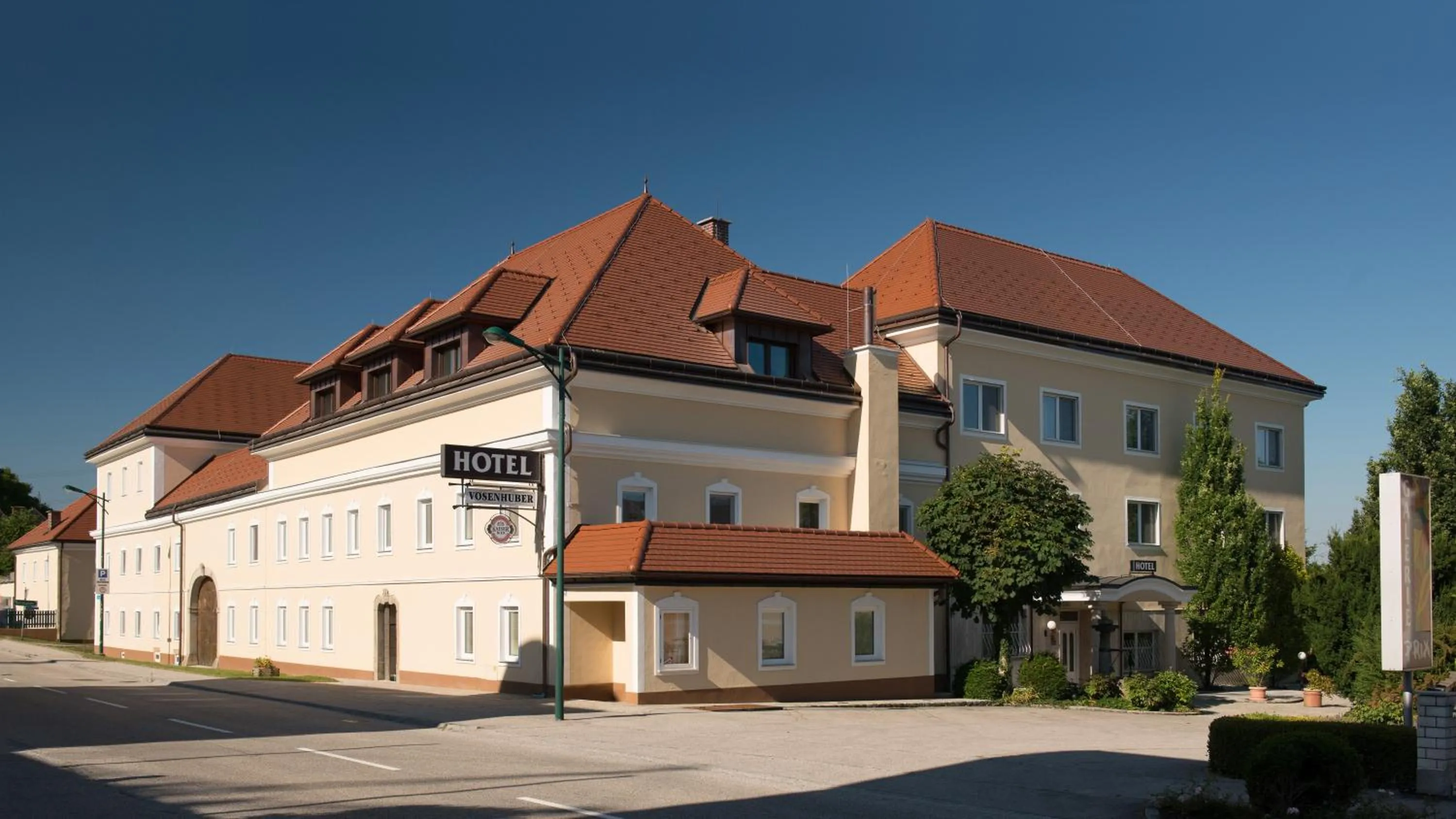 Facade/entrance in Hotel Vösenhuber