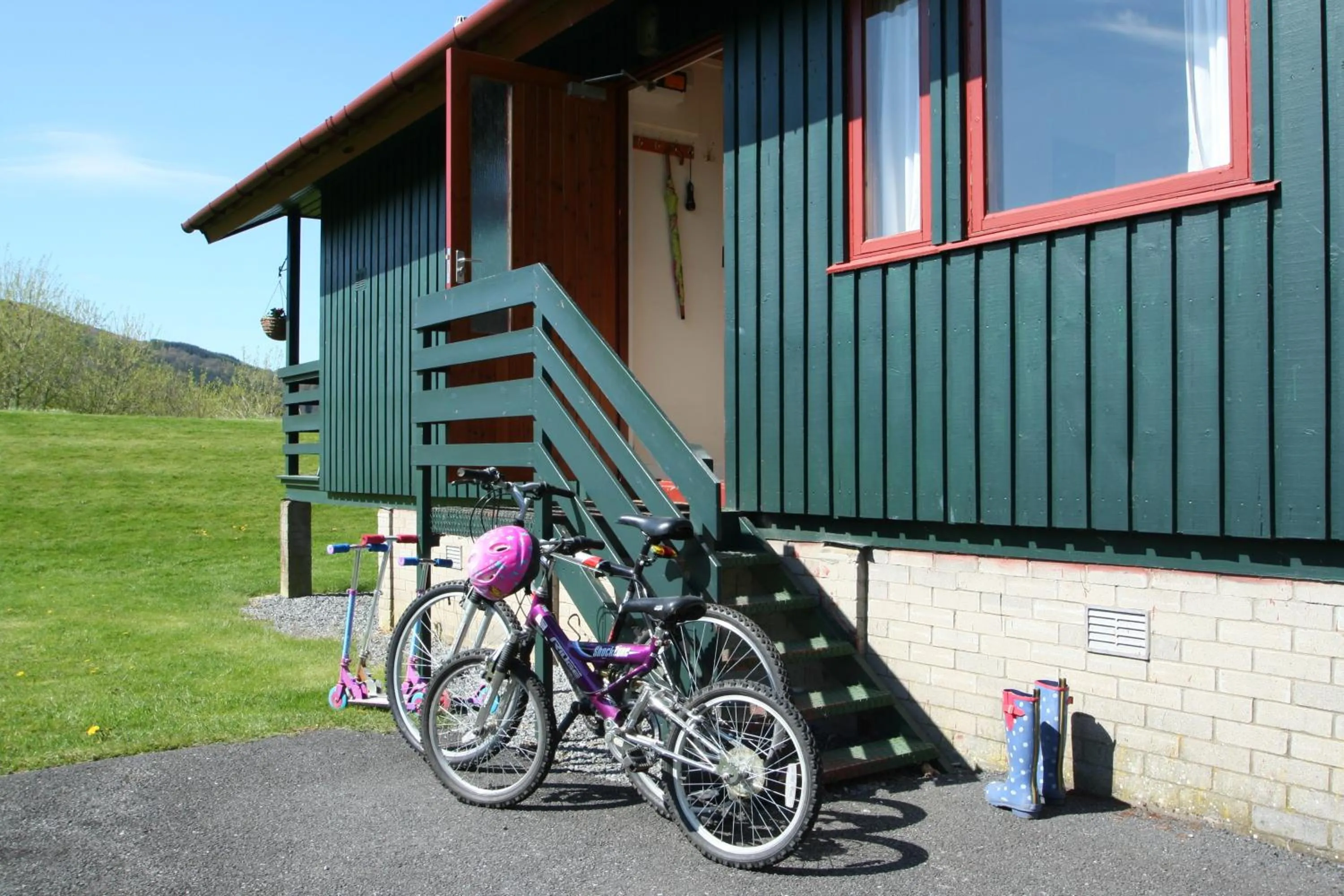 Facade/entrance in Logierait Pine Lodges
