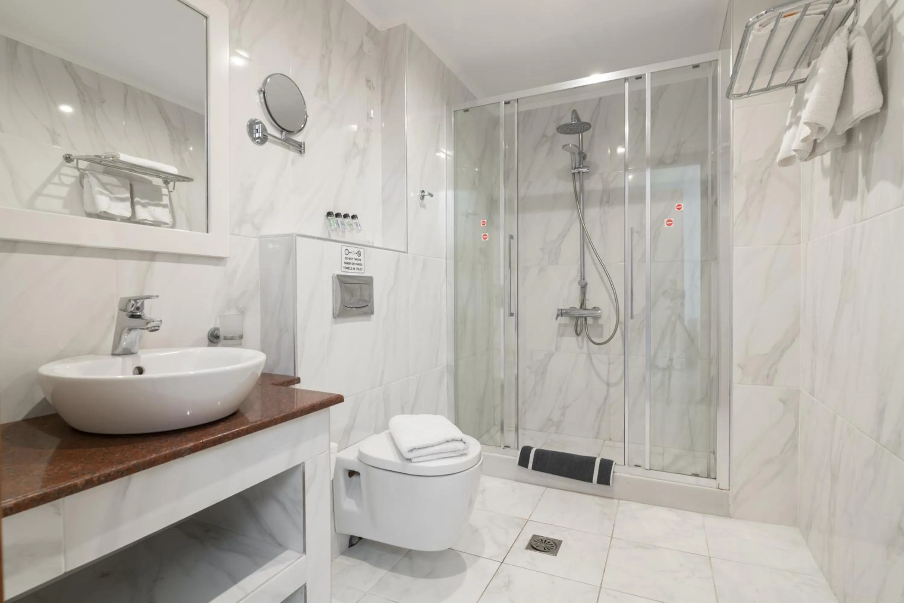 Bathroom in Karras Hotel