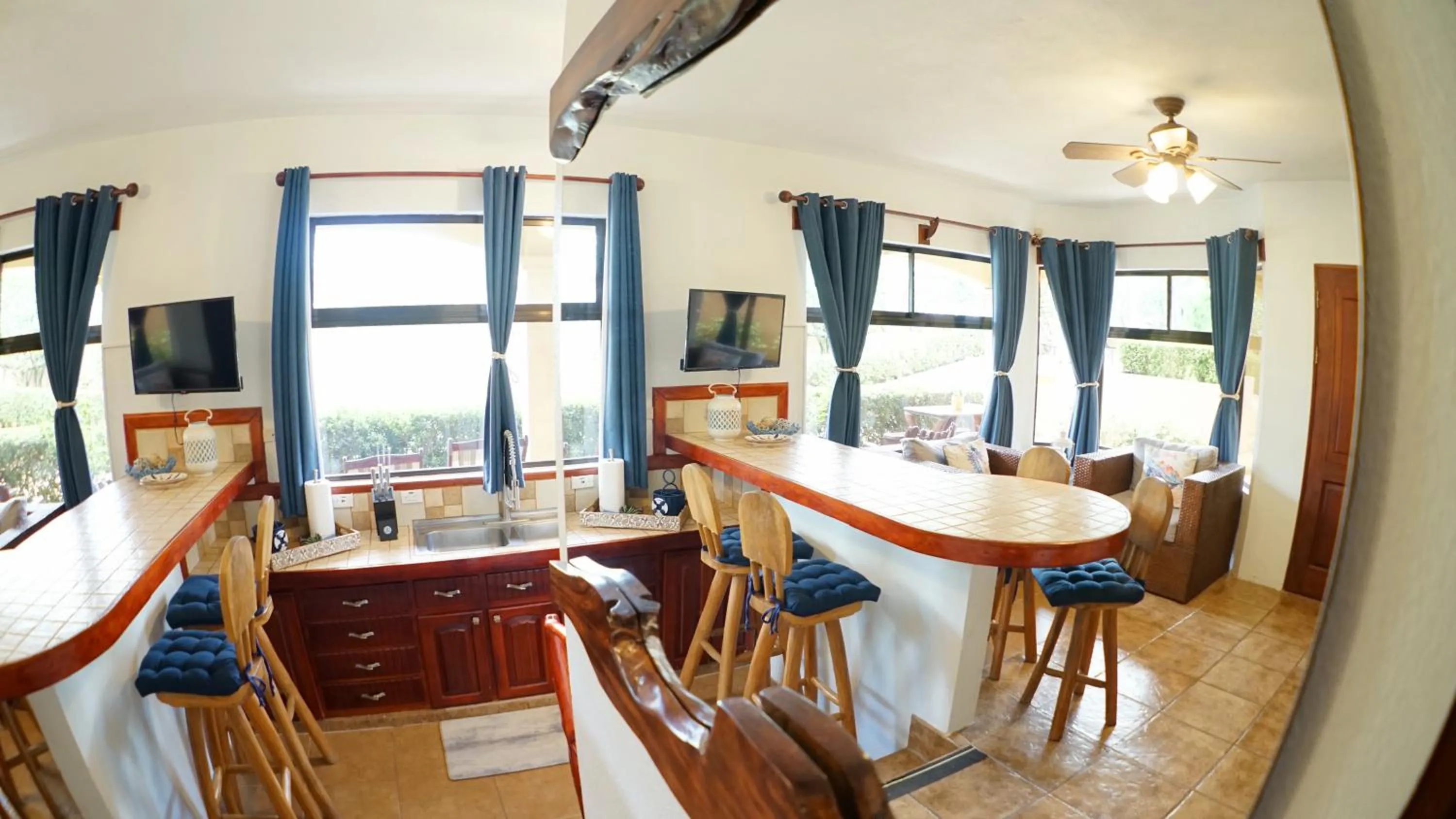 Kitchen or kitchenette in Villas Welcome to Heaven