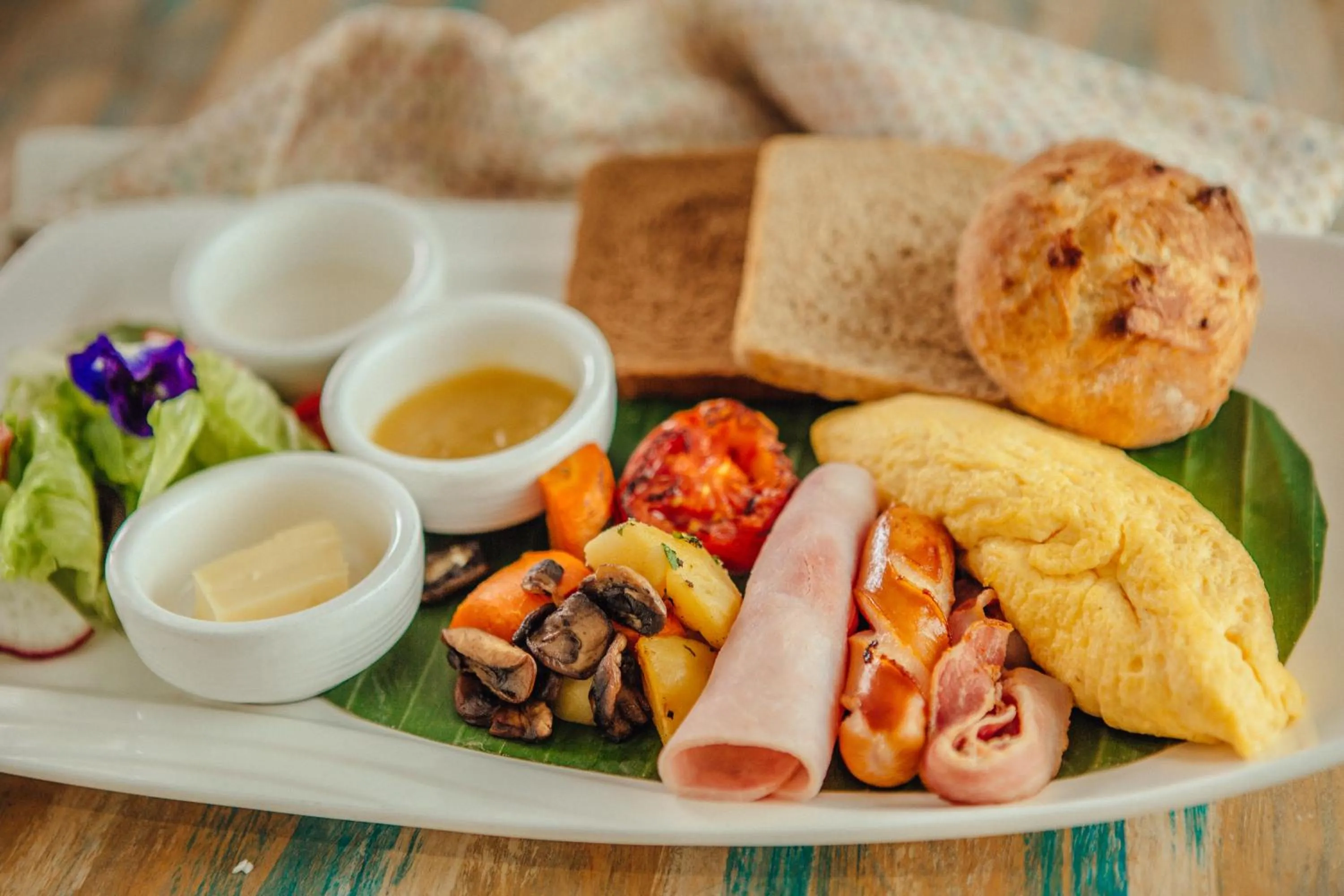 Food in Indigo House Hotel