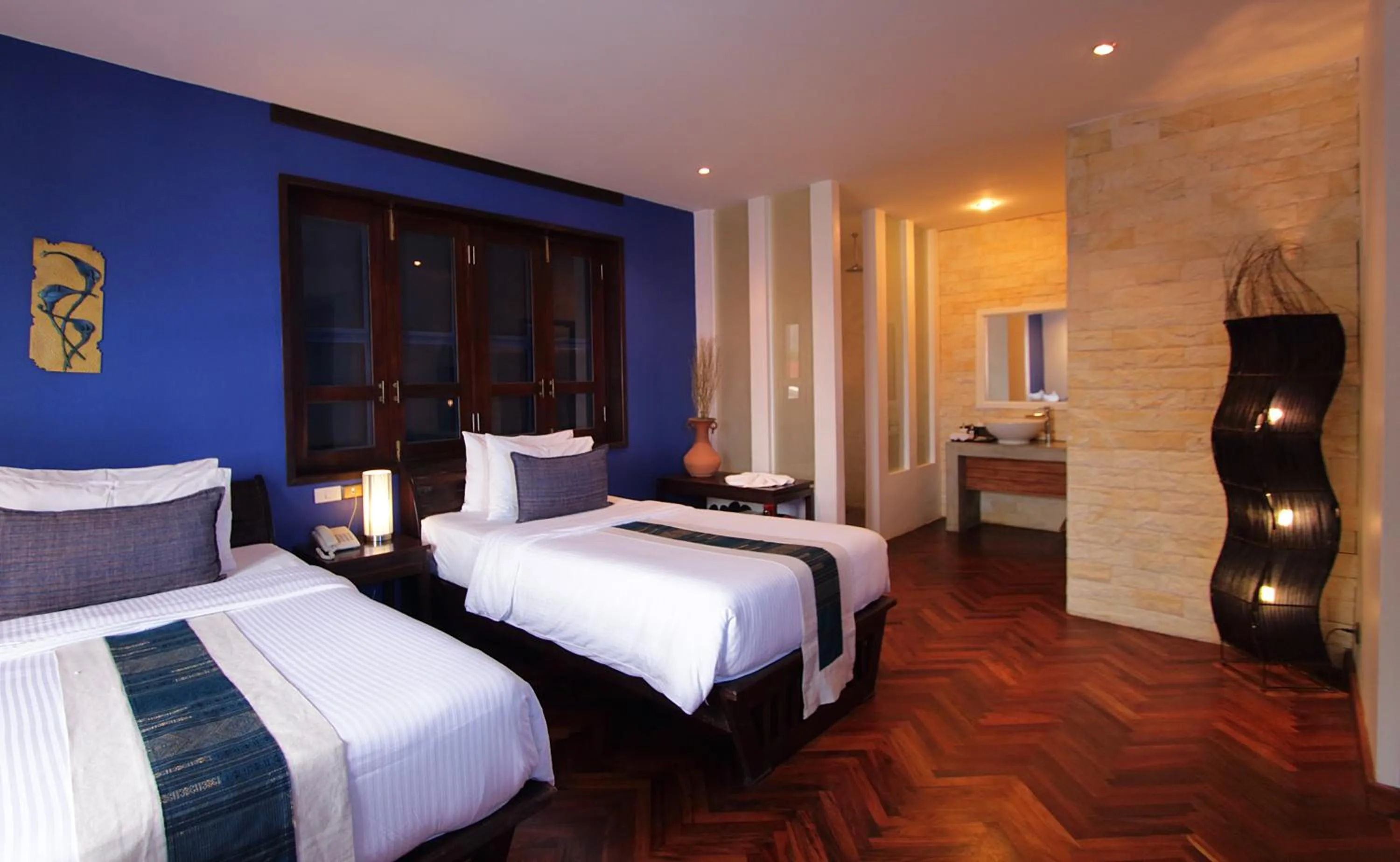 Photo of the whole room, Bed in Indigo House Hotel