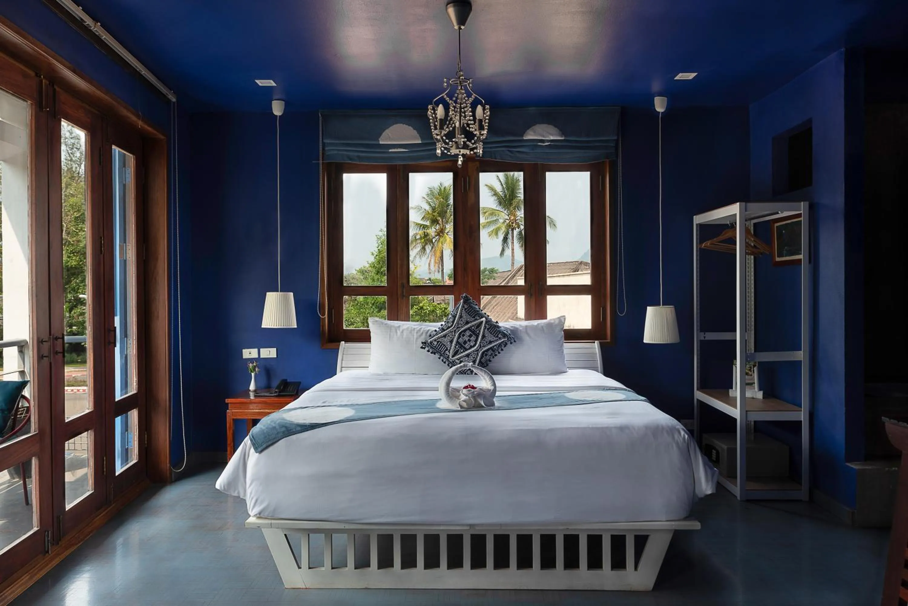 Photo of the whole room, Bed in Indigo House Hotel
