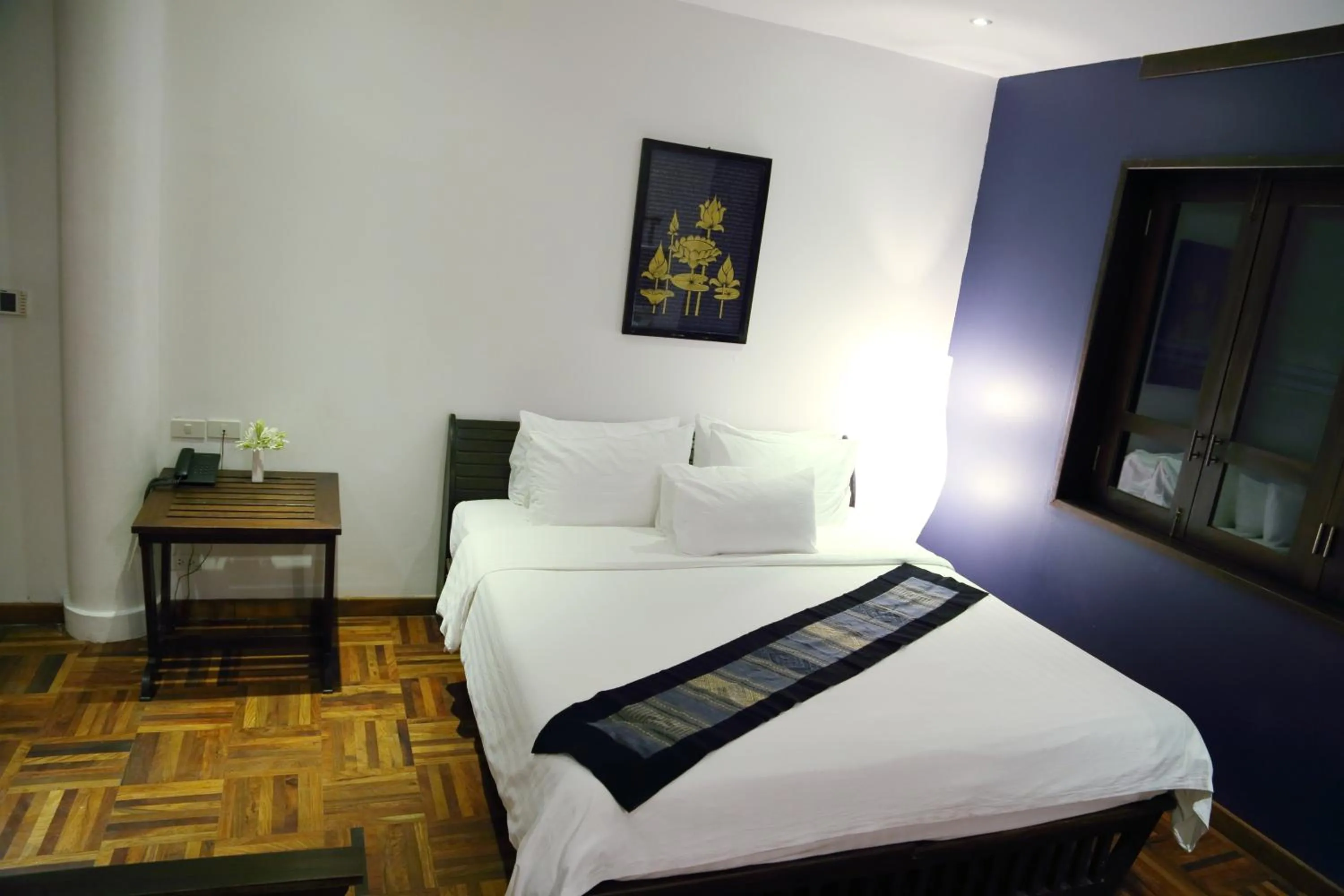 Bedroom, Bed in Indigo House Hotel