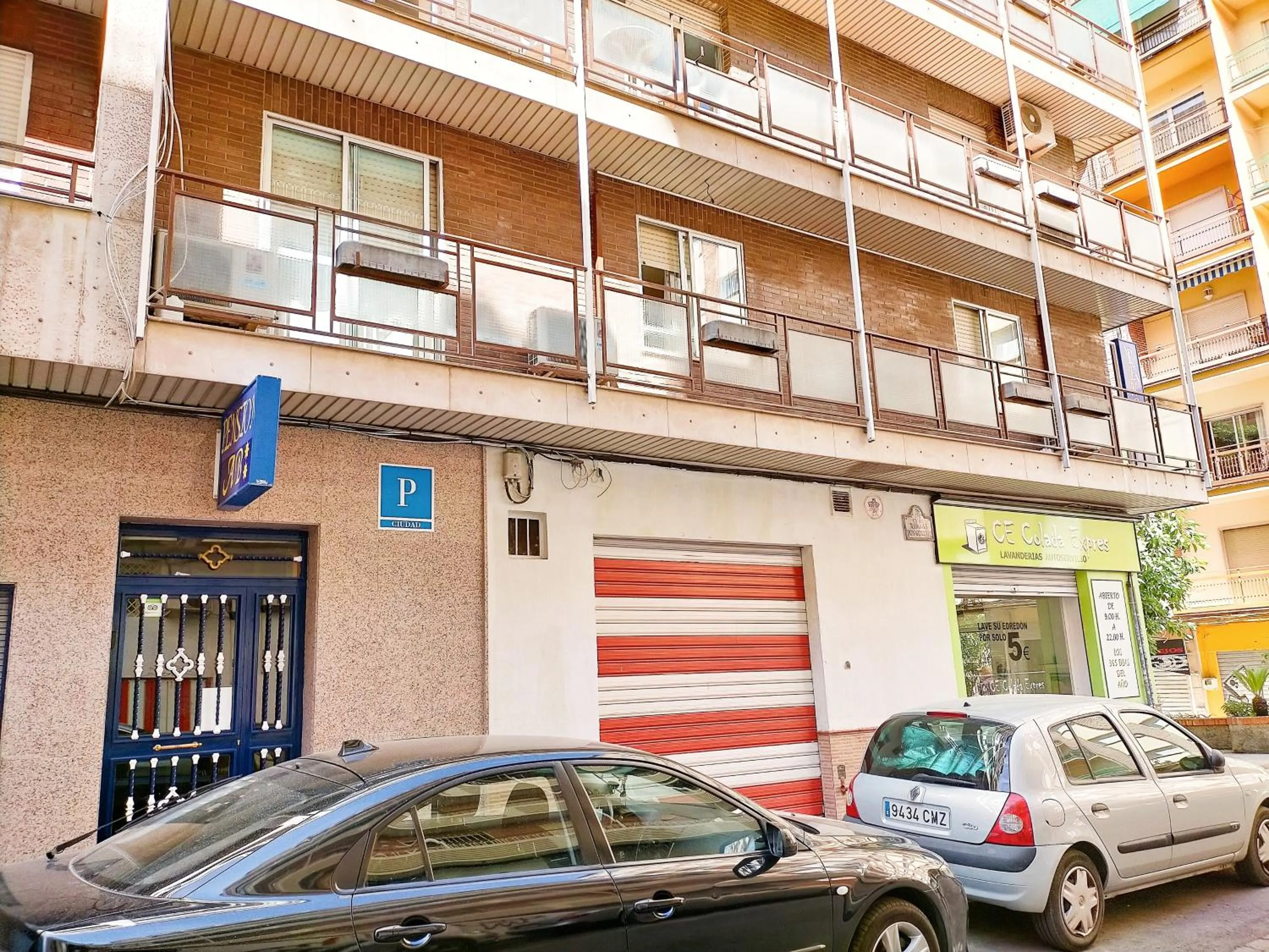 Facade/entrance in AB Pension Granada
