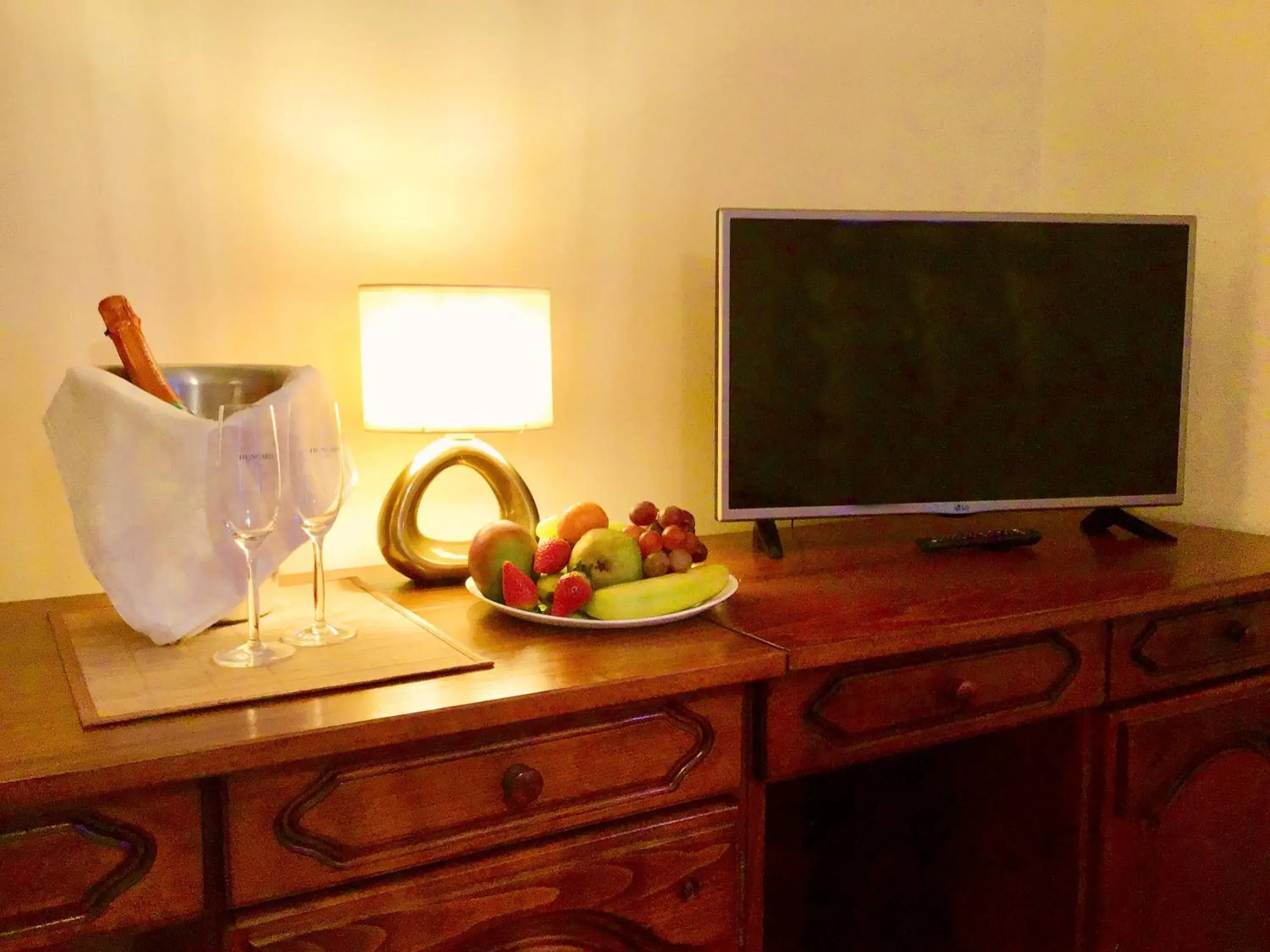 Triple Room with Balcony in Hotel Kentaur Triple Room with Balcony in Hotel Kentaur