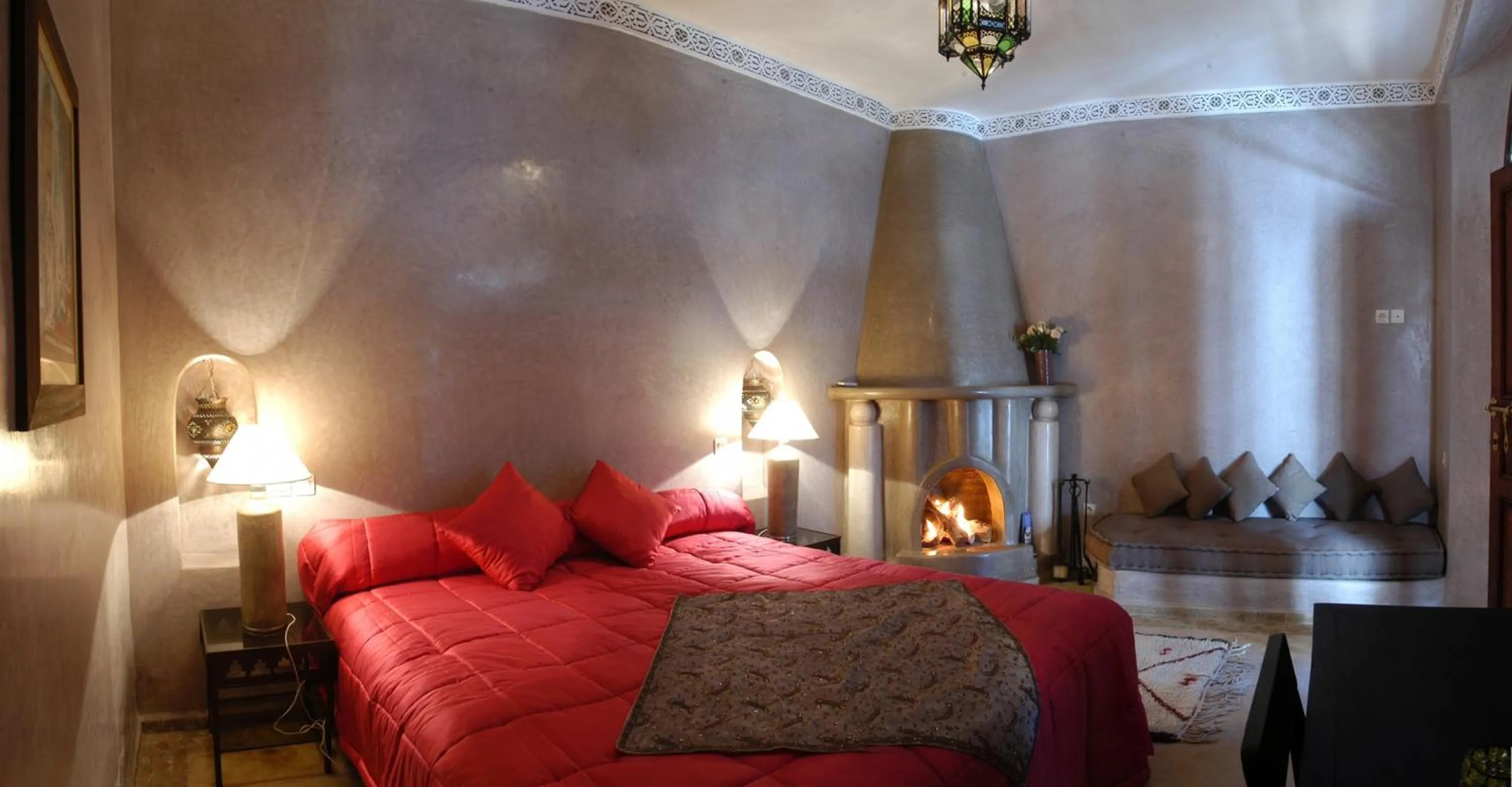 Photo of the whole room, Bed in Riad Shama Suites & Spa