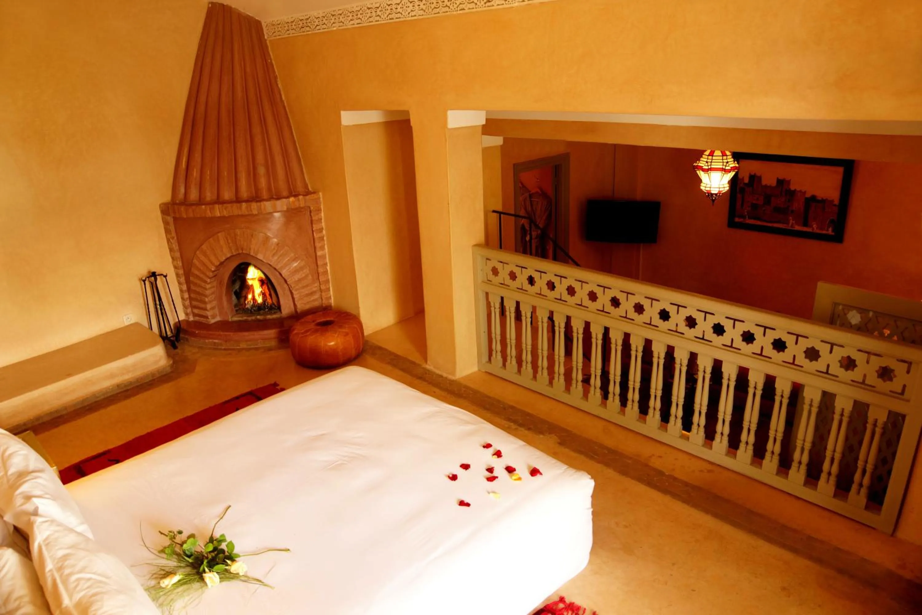 Photo of the whole room, Bed in Riad Shama Suites & Spa