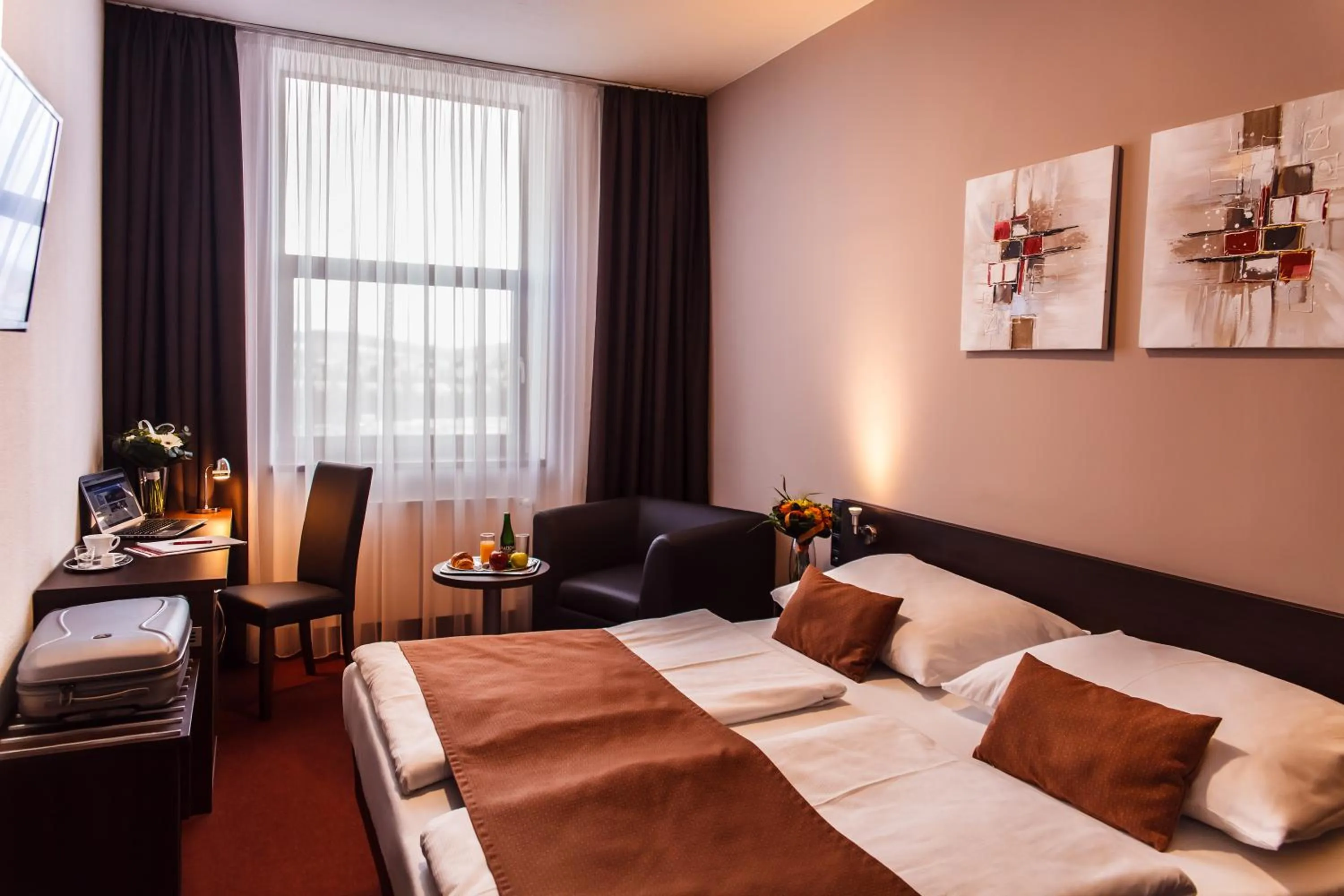 Photo of the whole room, Bed in Interhotel Zlín