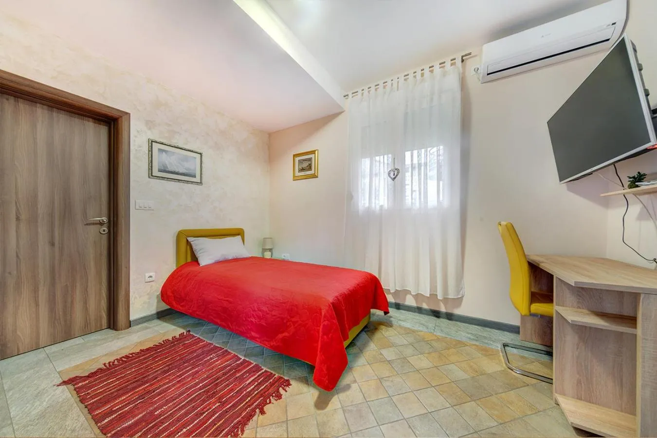 Single Room - single occupancy in Castelomi