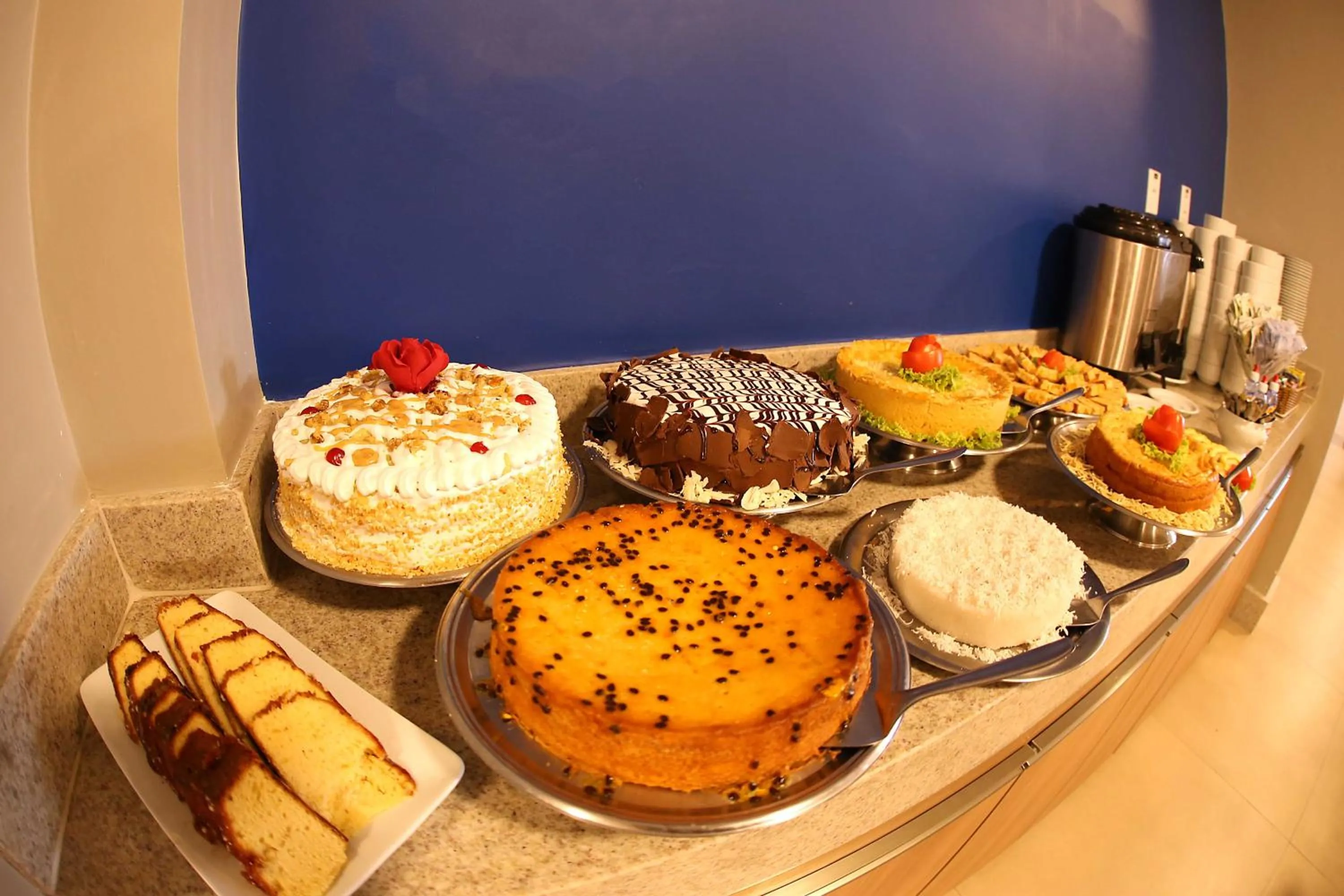 Restaurant/places to eat in Real Praia Hotel