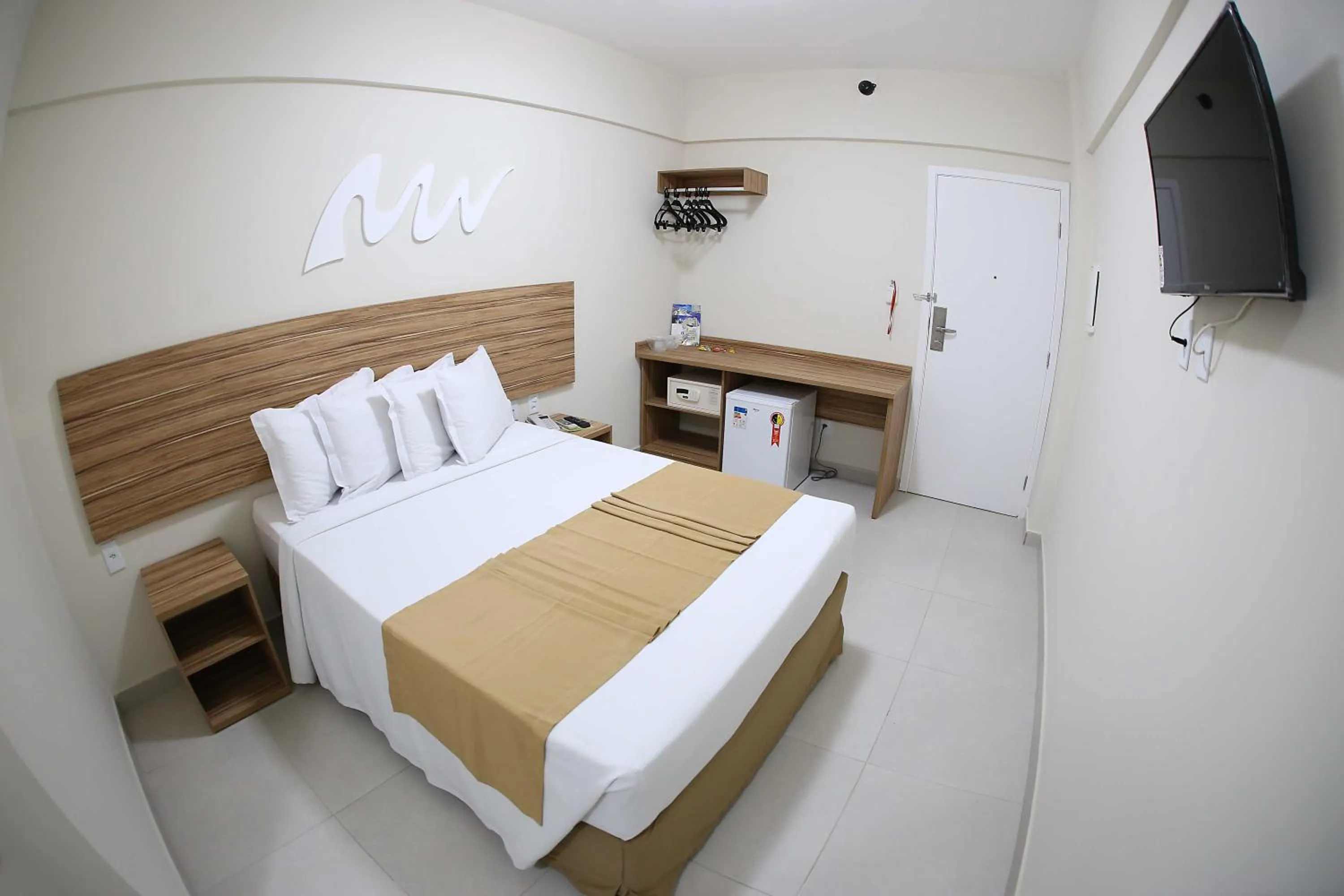 Photo of the whole room, Bed in Real Praia Hotel