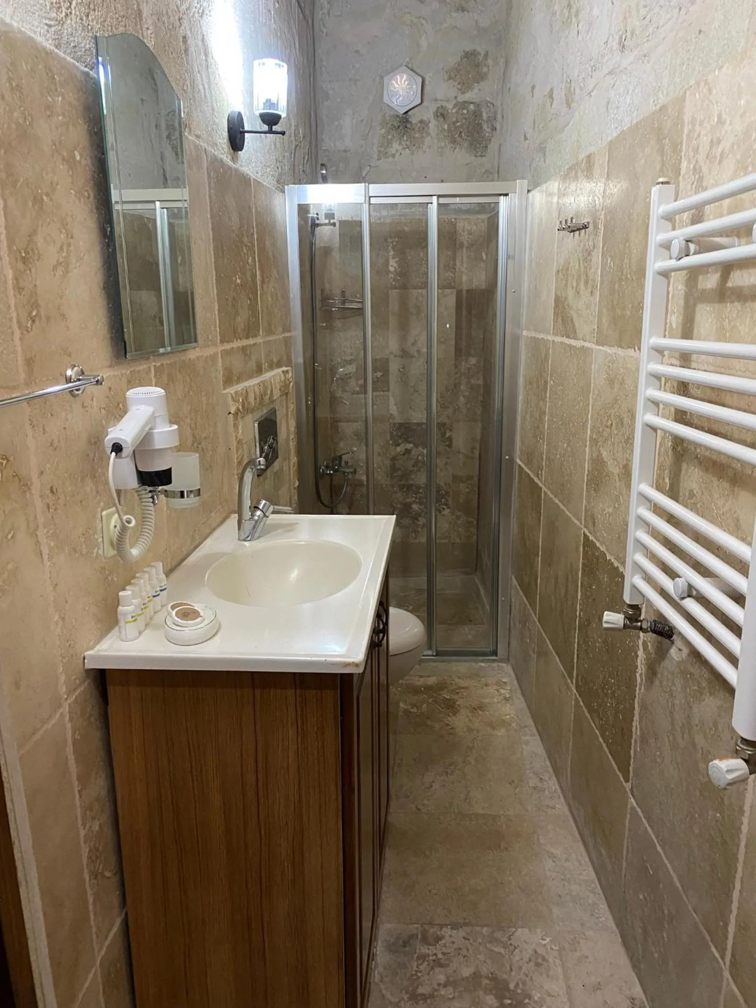 Shower in Turquaz Cave Hotel