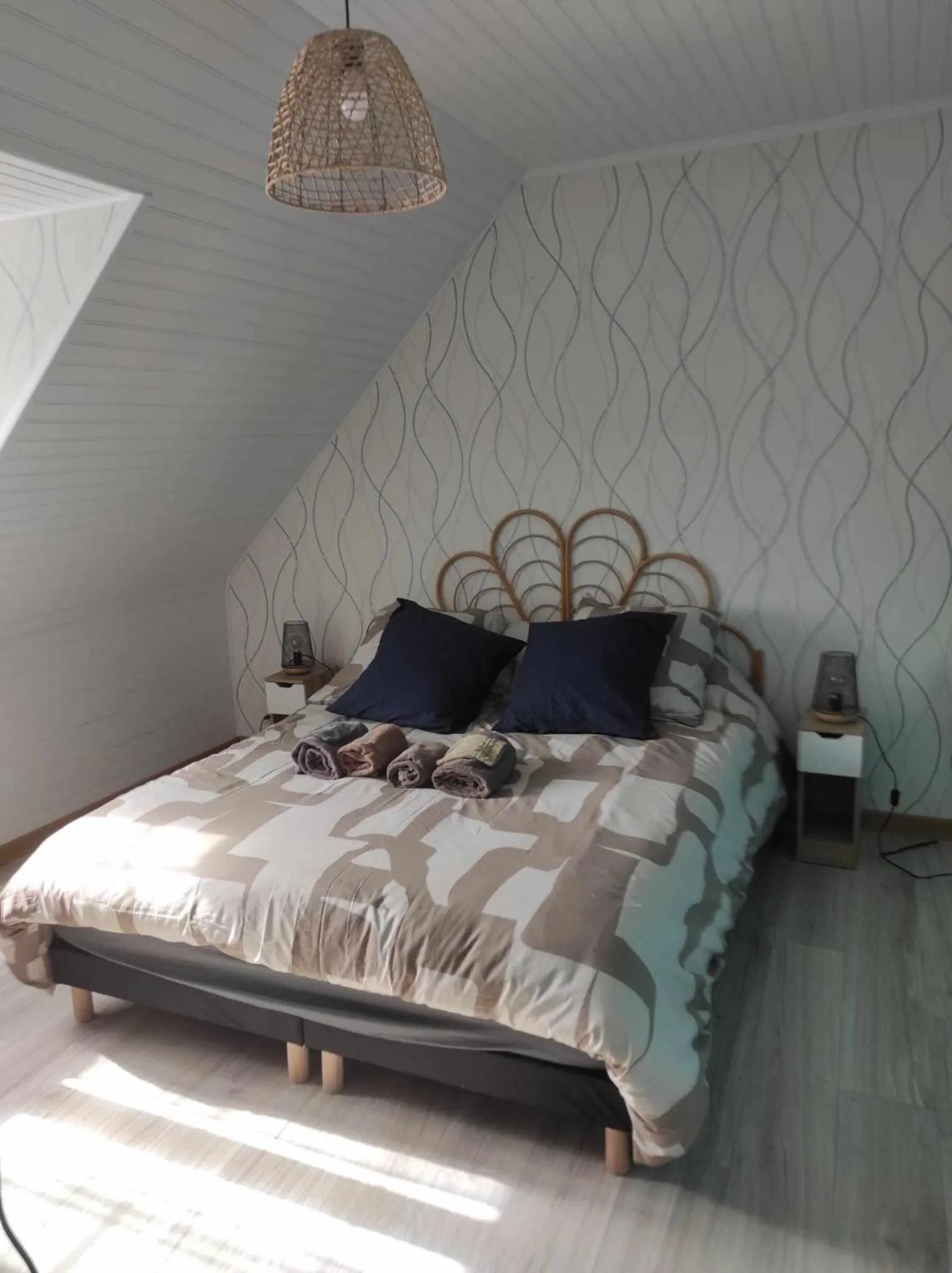 Bedroom, Bed in Fée Morgane - Chambres