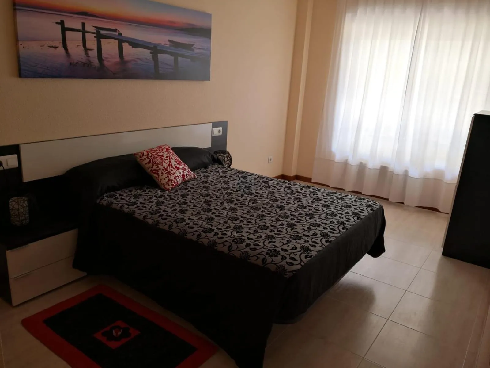 Bed in Apartamento playa Samil