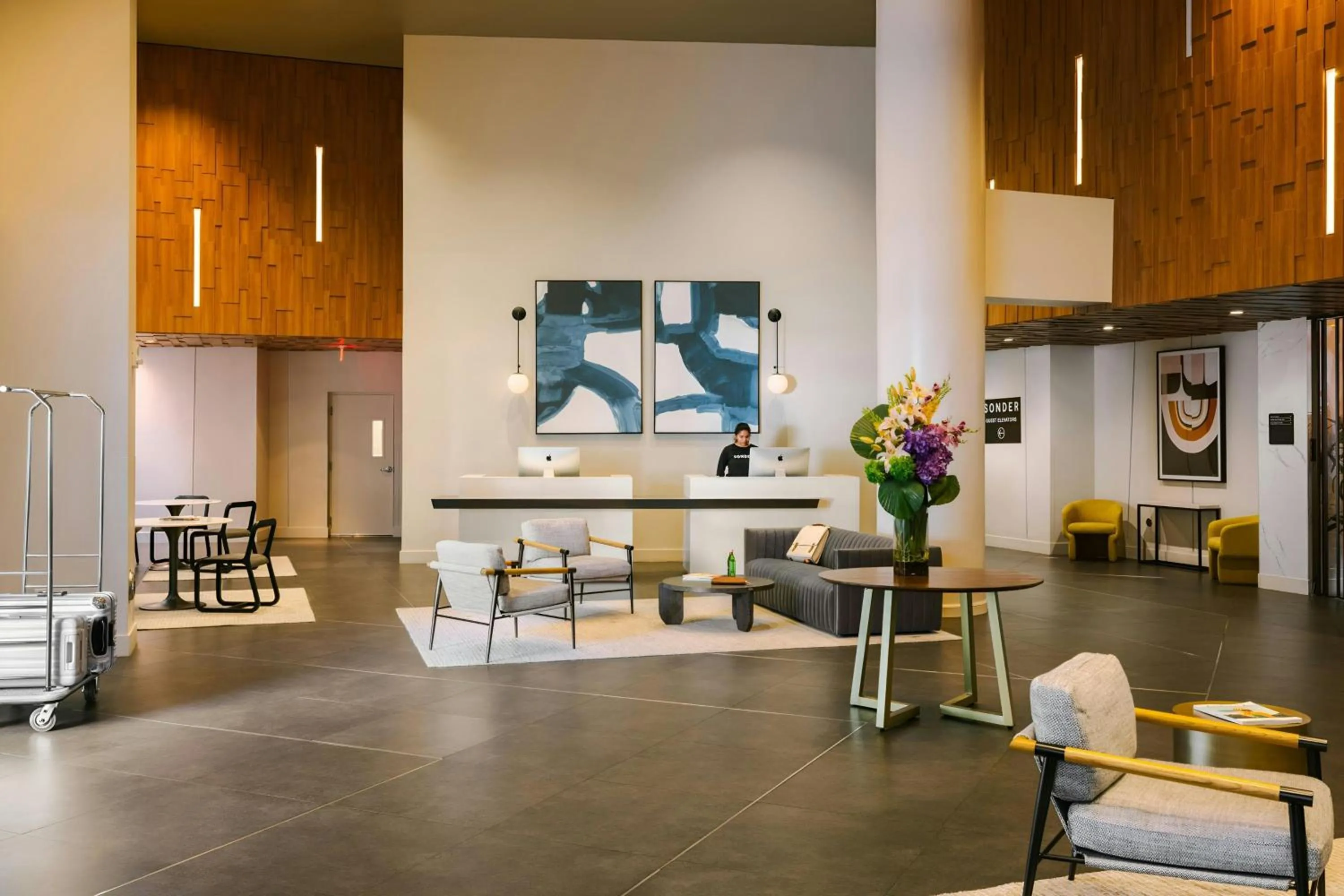 Lobby or reception in The Circ Hotel Hollywood, Sonder by Marriott Bonvoy
