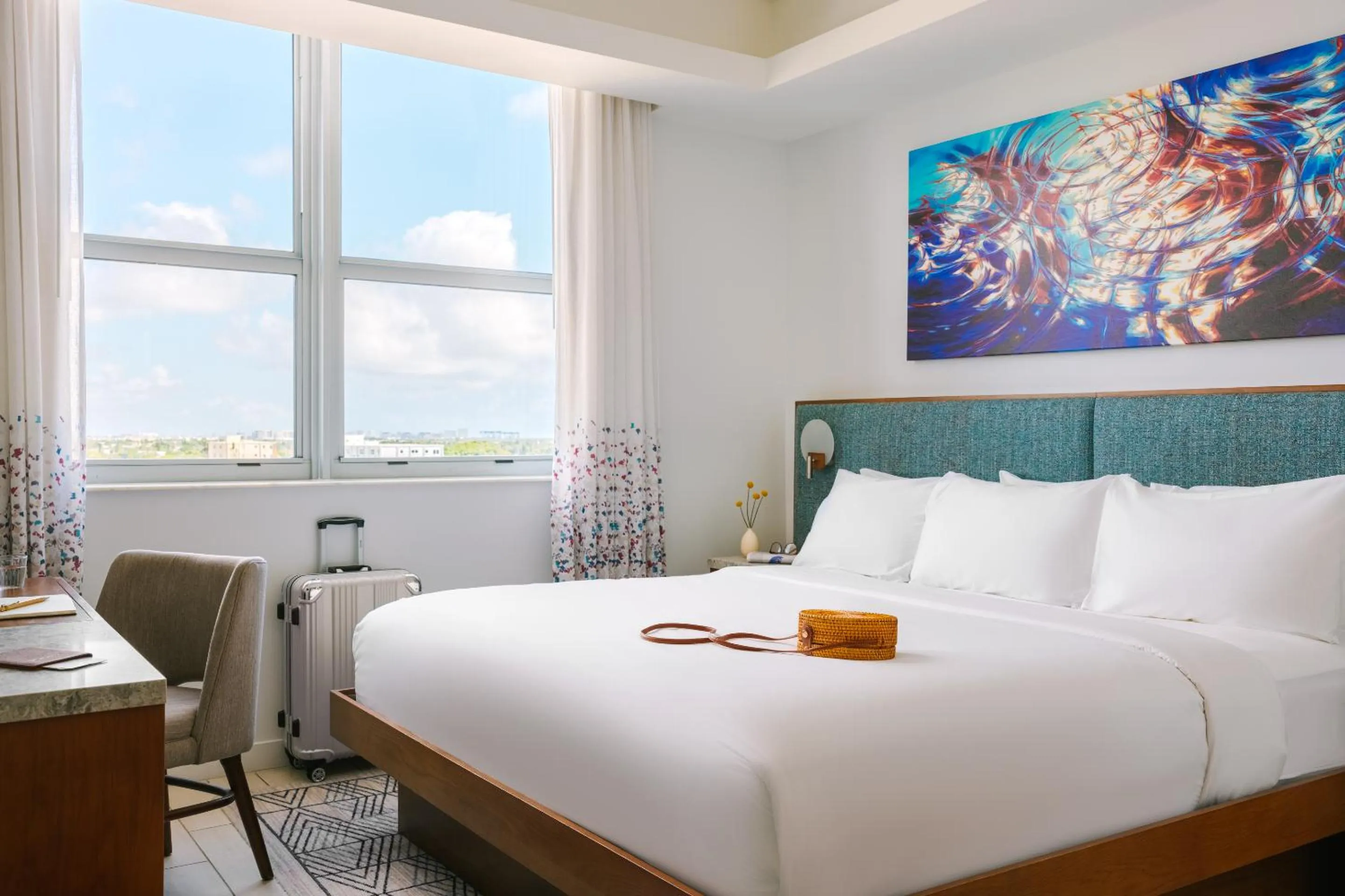 Living room, Bed in The Circ powered by Sonder