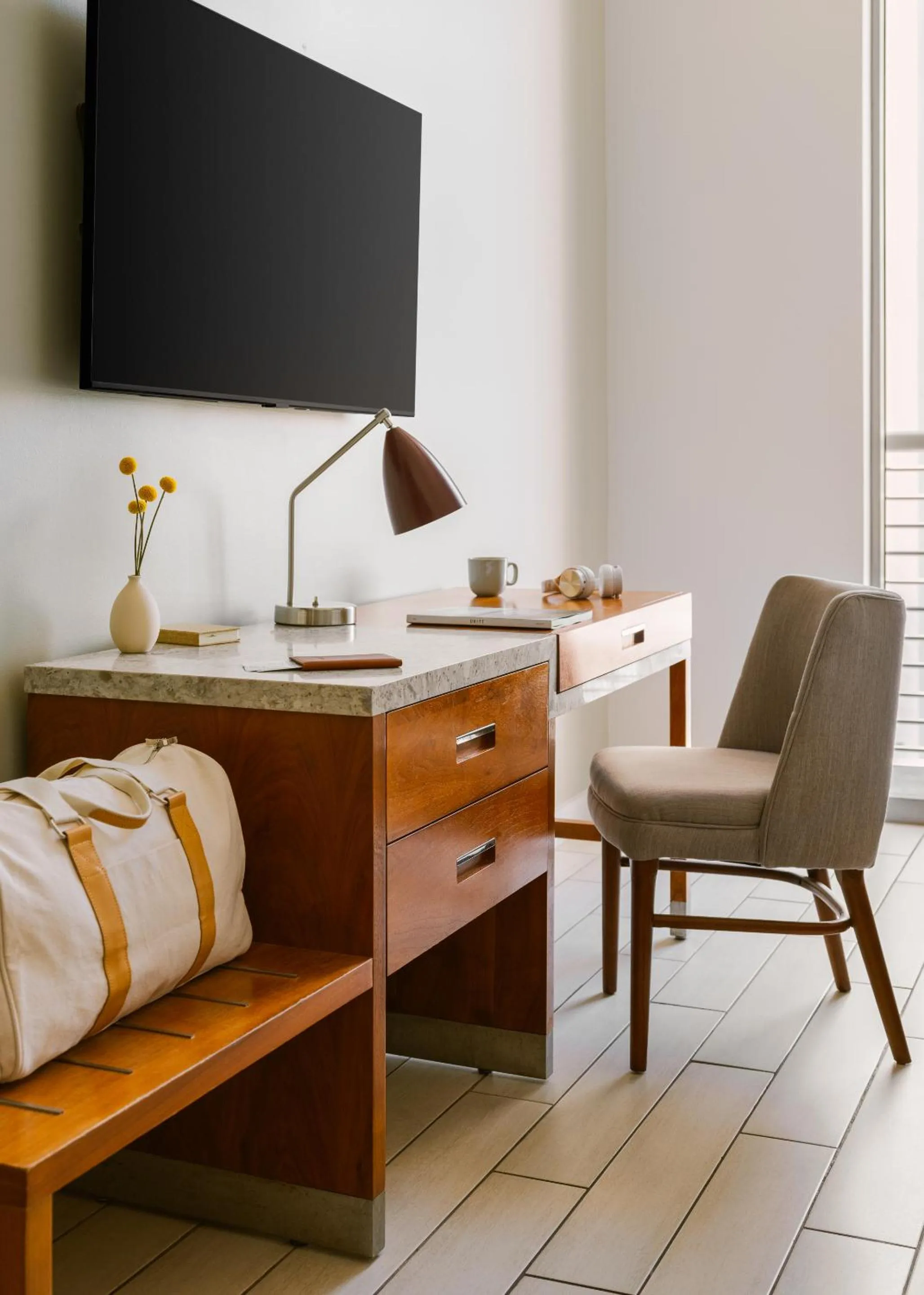 Living room in The Circ powered by Sonder