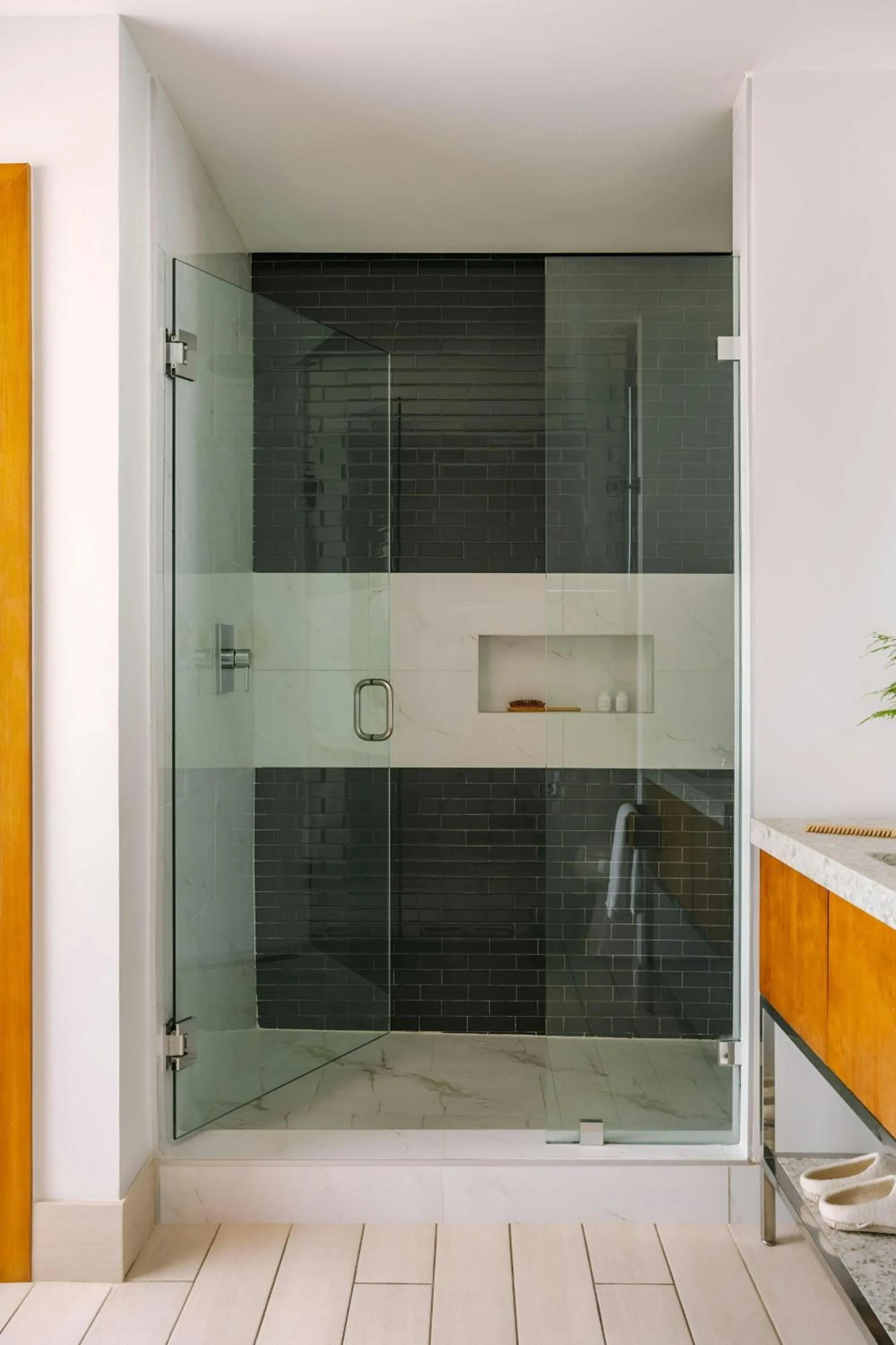 Bathroom in The Circ Hotel Hollywood, Sonder by Marriott Bonvoy