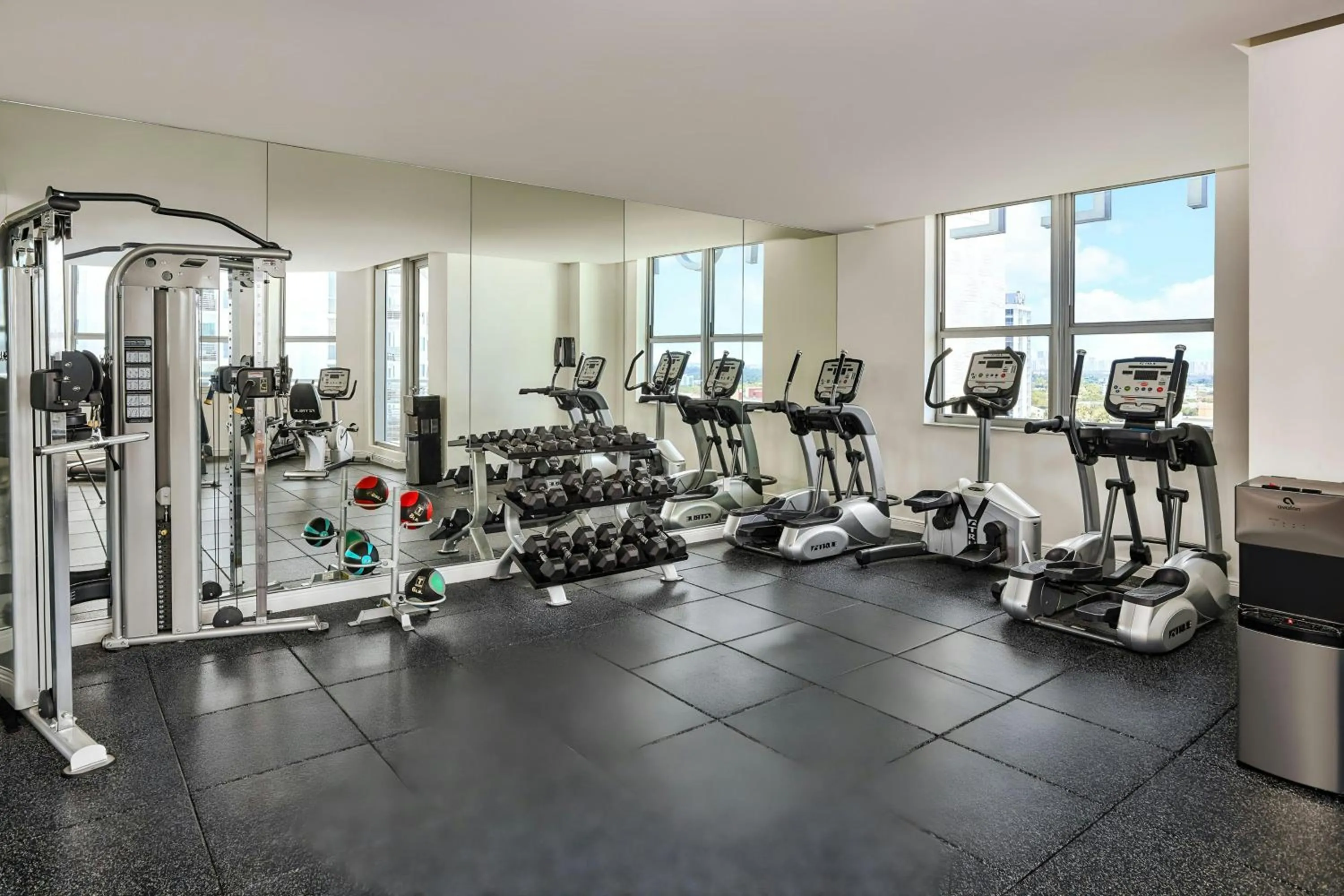 Fitness centre/facilities in The Circ Hotel Hollywood, Sonder by Marriott Bonvoy
