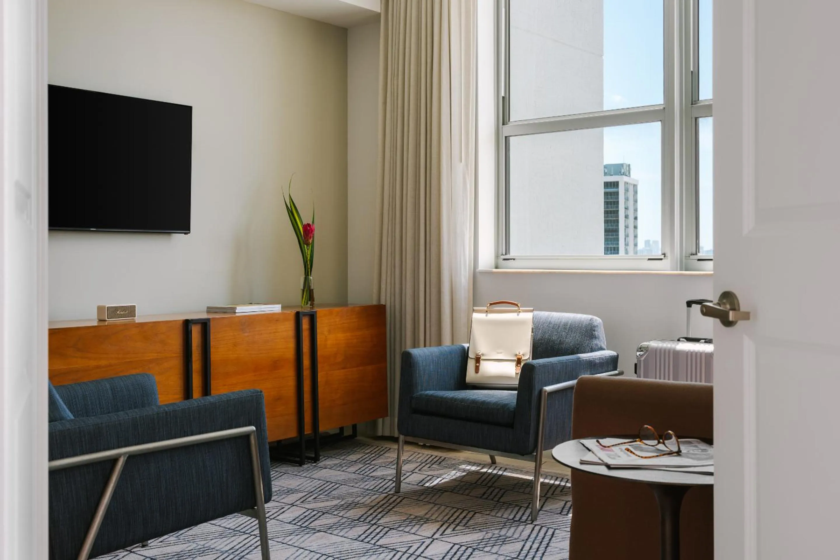 Living room in The Circ powered by Sonder