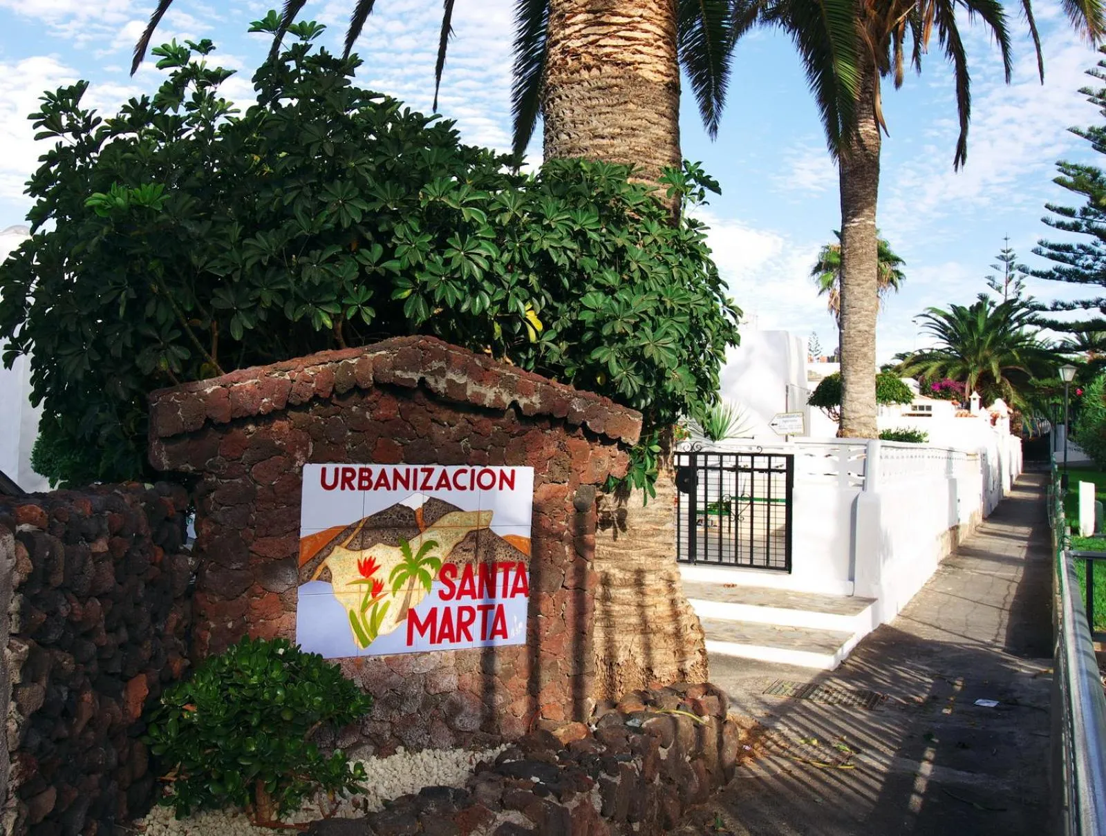 Facade/entrance in Cozy apartment in Costa del Silencio