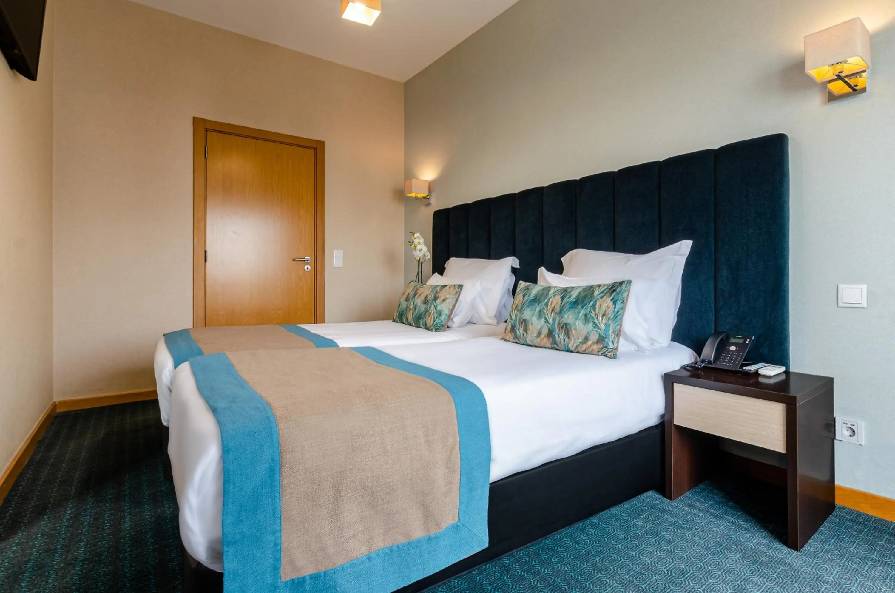 Bedroom, Bed in Hotel DAH - Dom Afonso Henriques