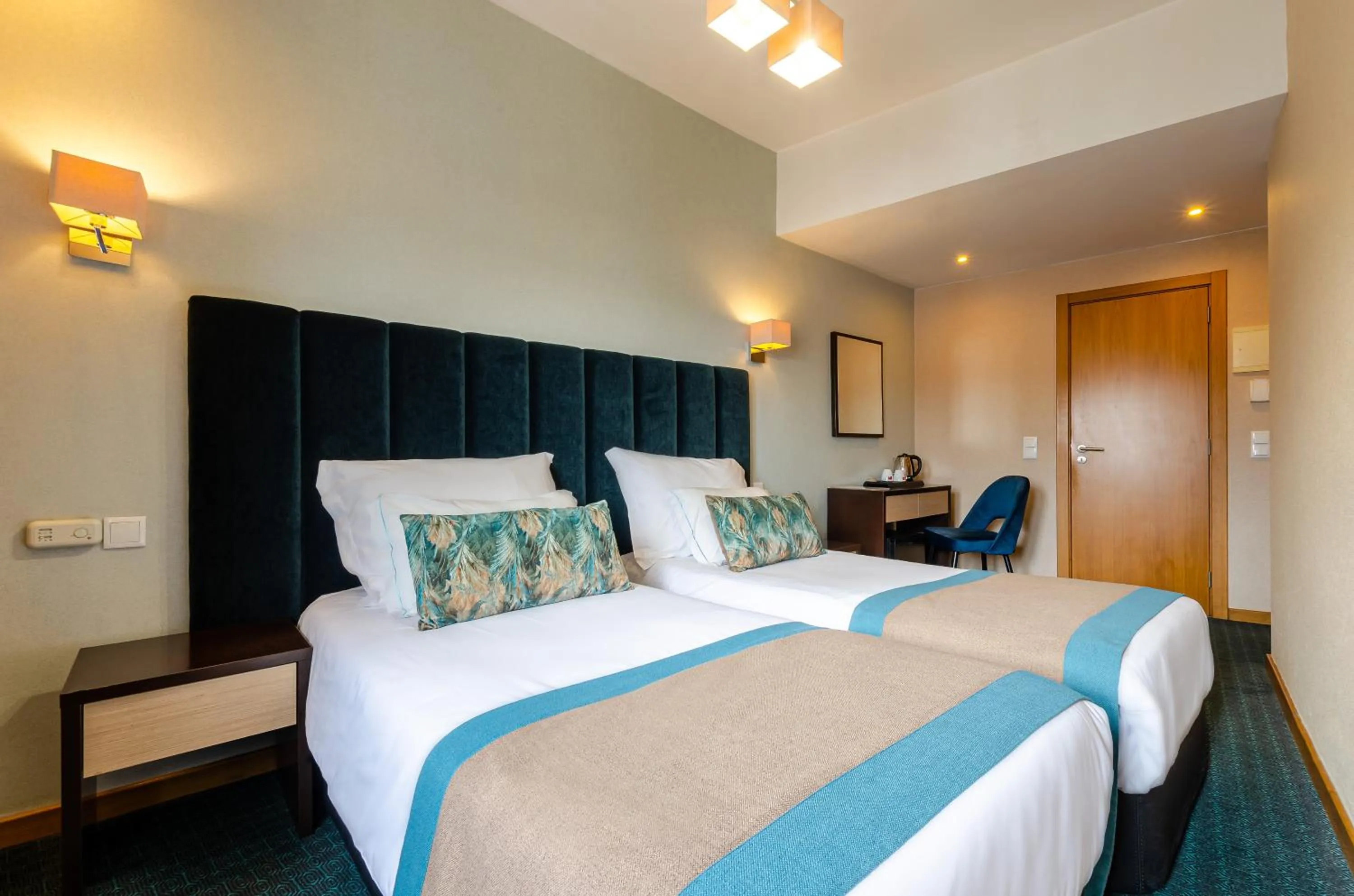 Bedroom, Bed in Hotel DAH - Dom Afonso Henriques