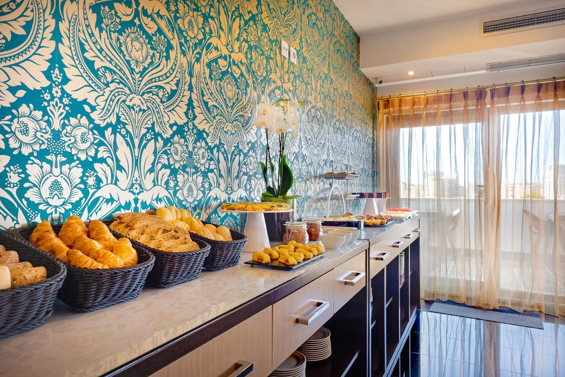 Breakfast in Hotel DAH - Dom Afonso Henriques