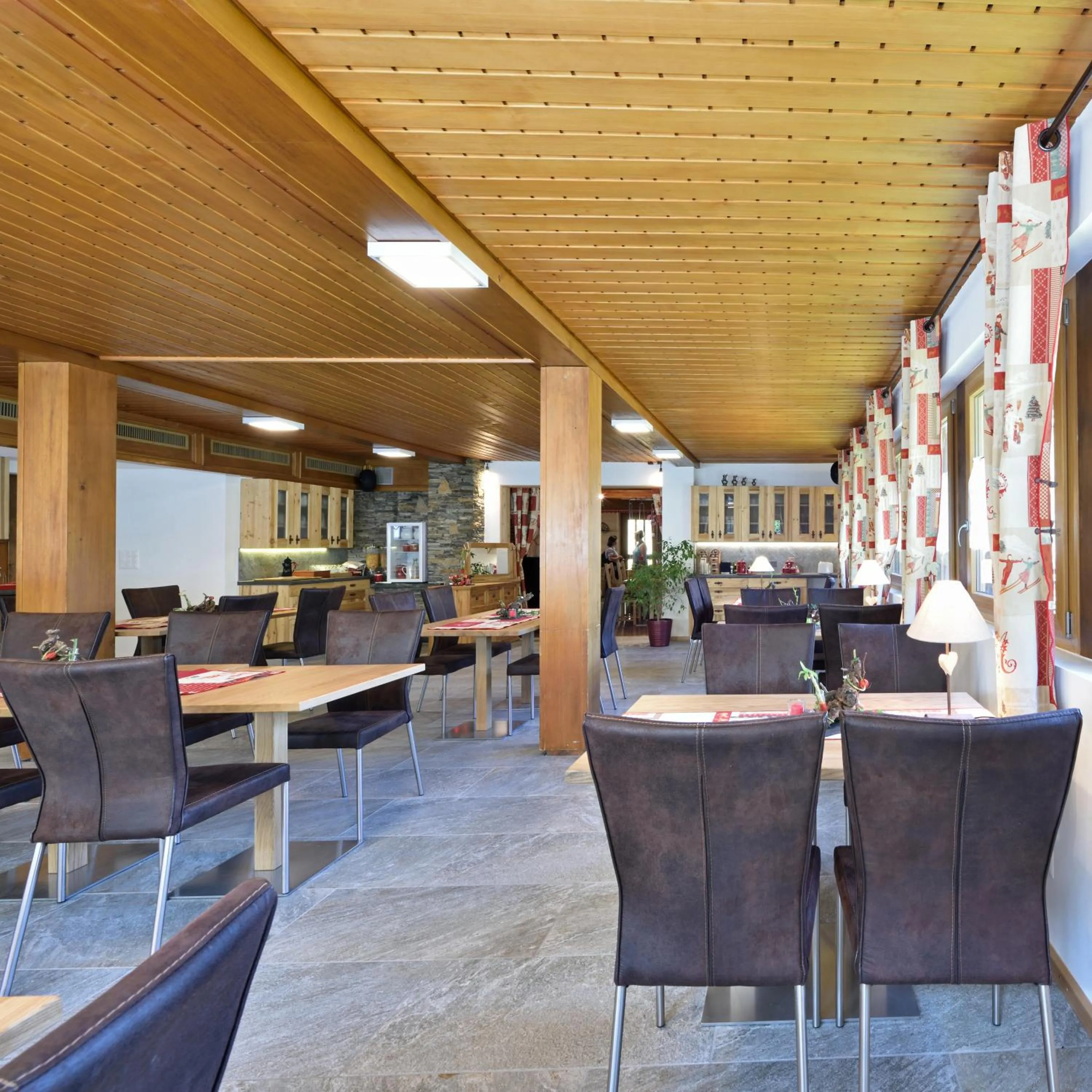 Restaurant/places to eat in Hotel Les Mélèzes