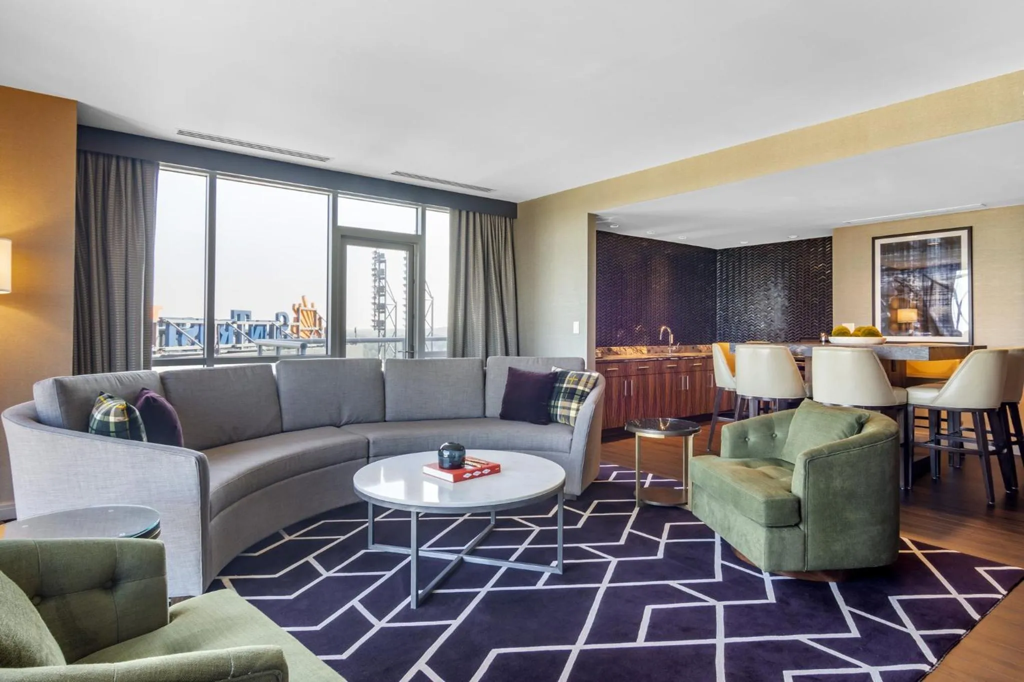 Photo of the whole room in Omni Hotel at the Battery Atlanta