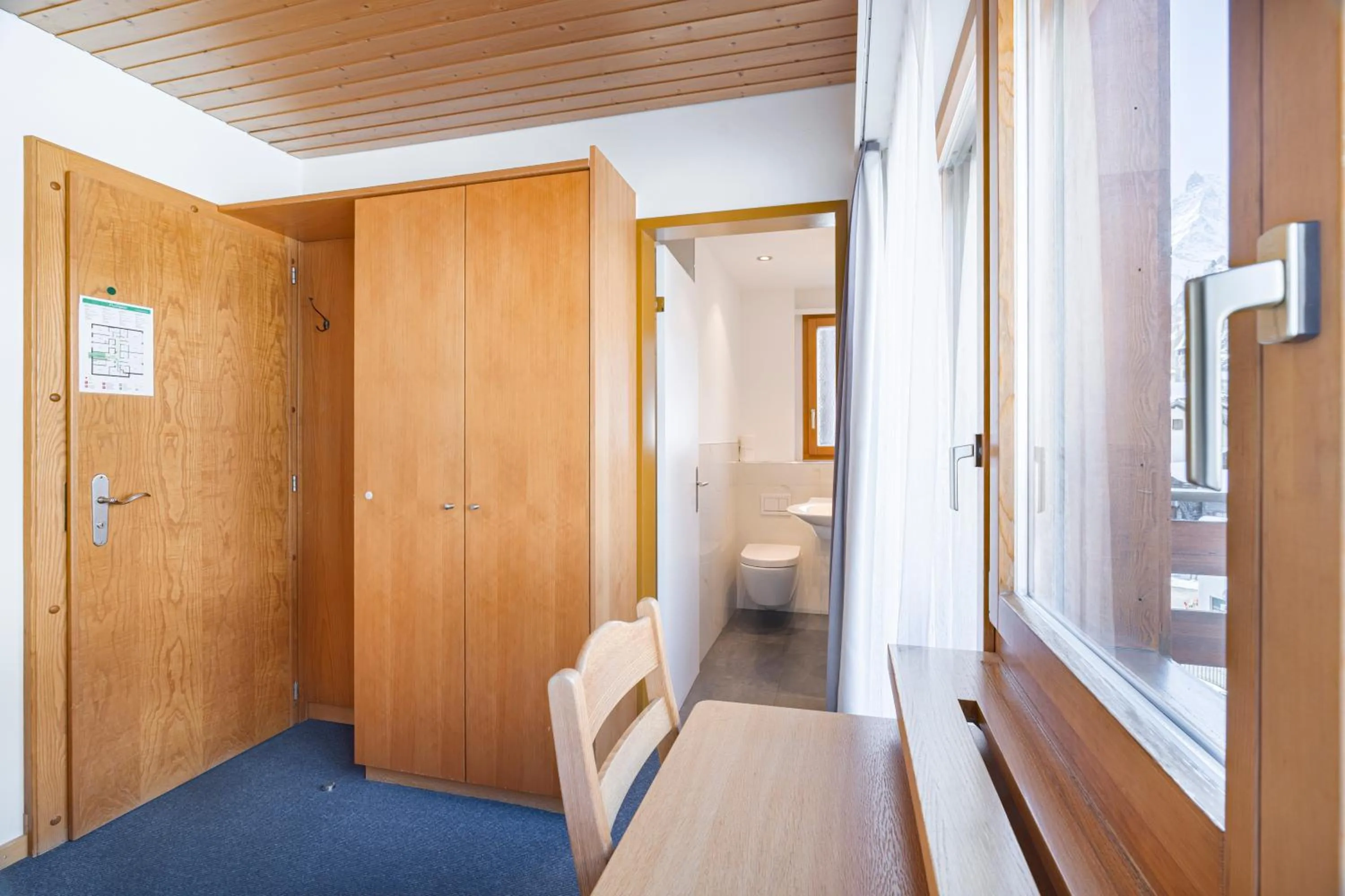 Bedroom in Hotel Parnass