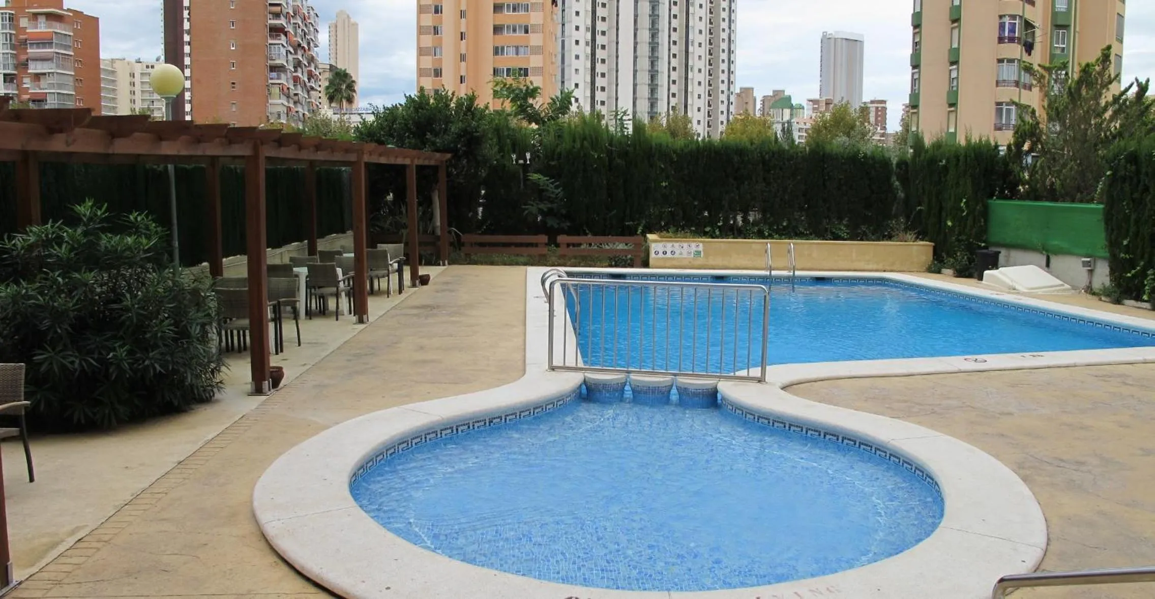 Swimming pool in Apartamentos Playamar