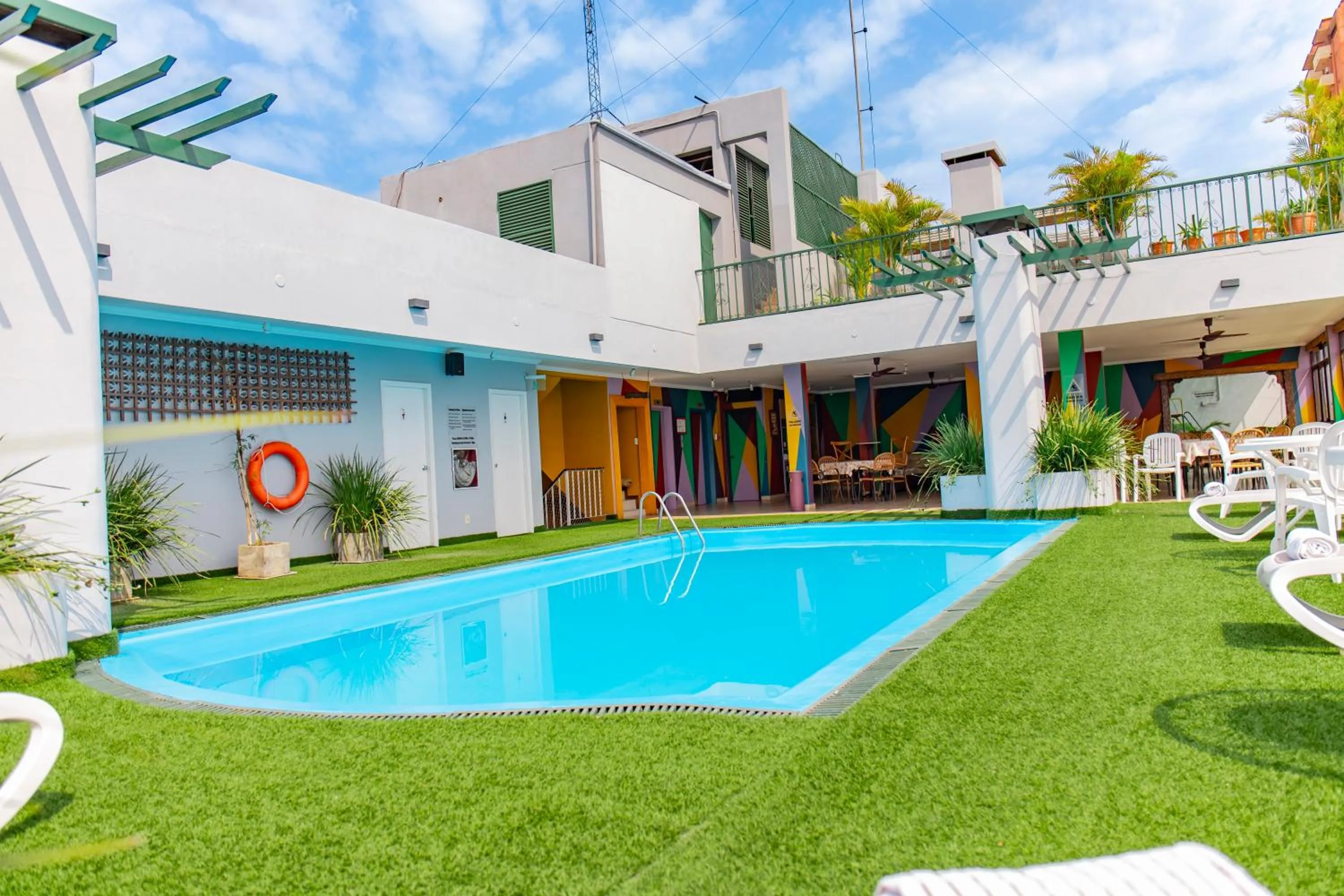 Swimming pool in Hotel Cecilia