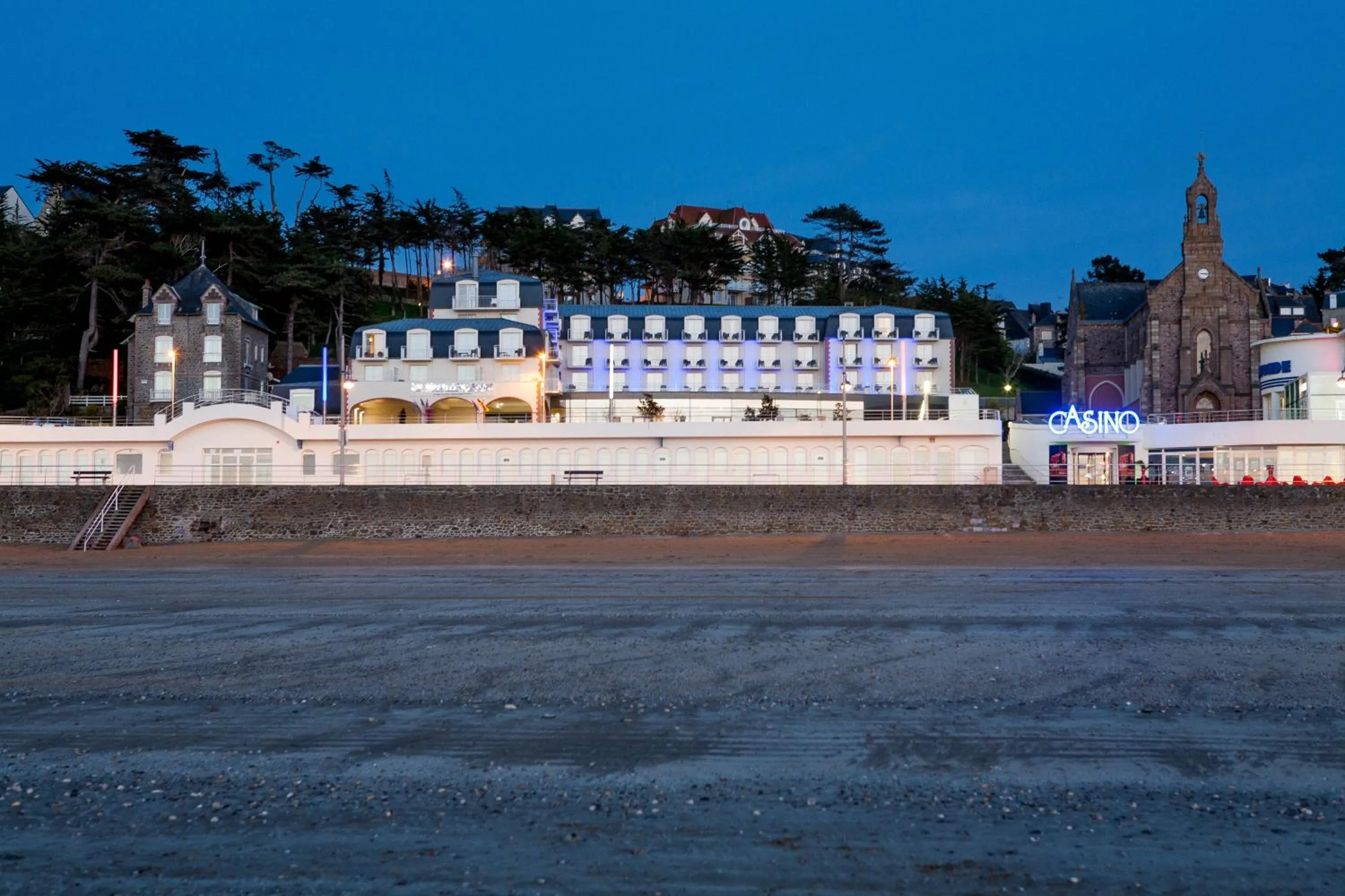 Property building in Spa Marin Du Val Andre Thalasso Resort