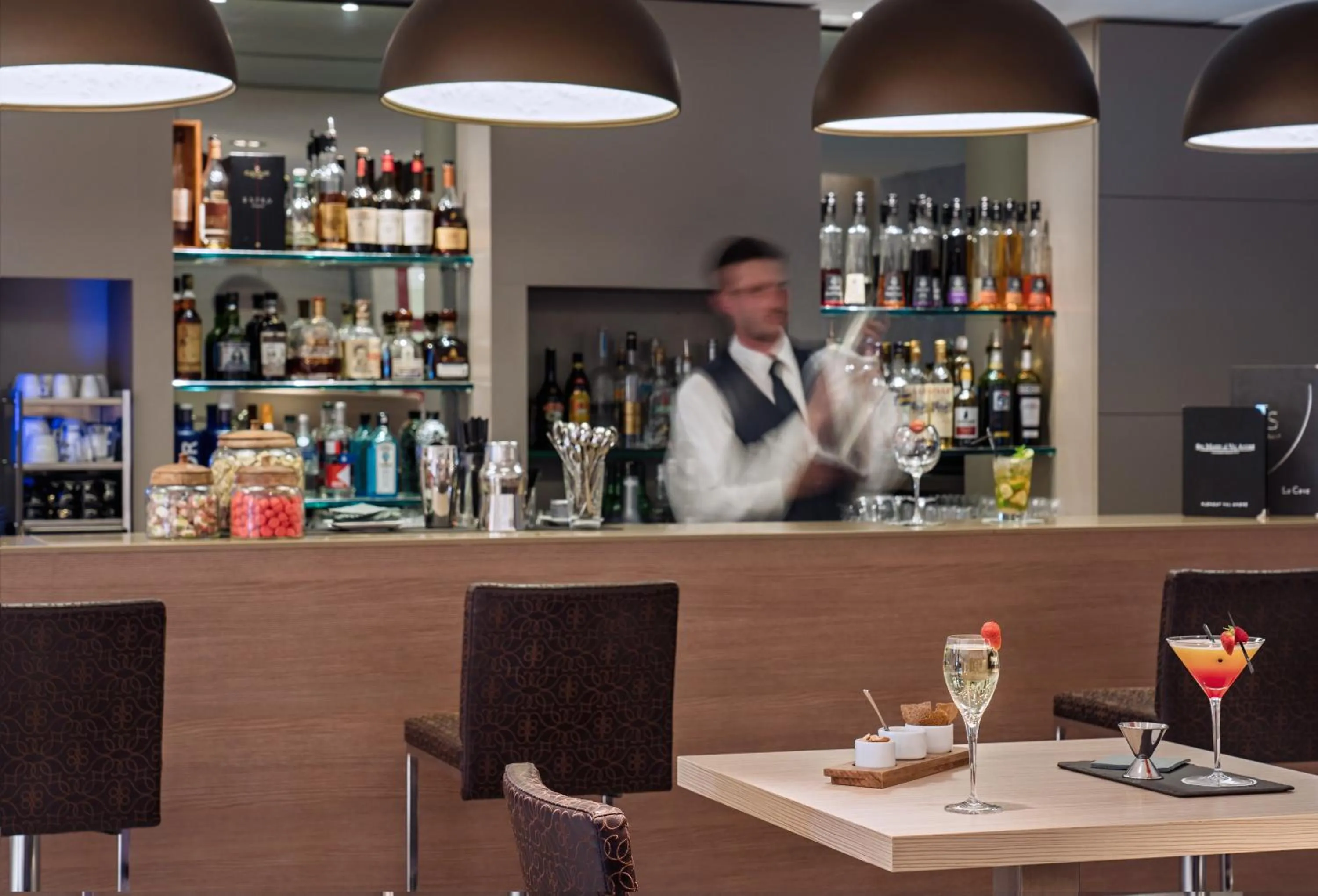 Lounge or bar in Spa Marin Du Val Andre Thalasso Resort