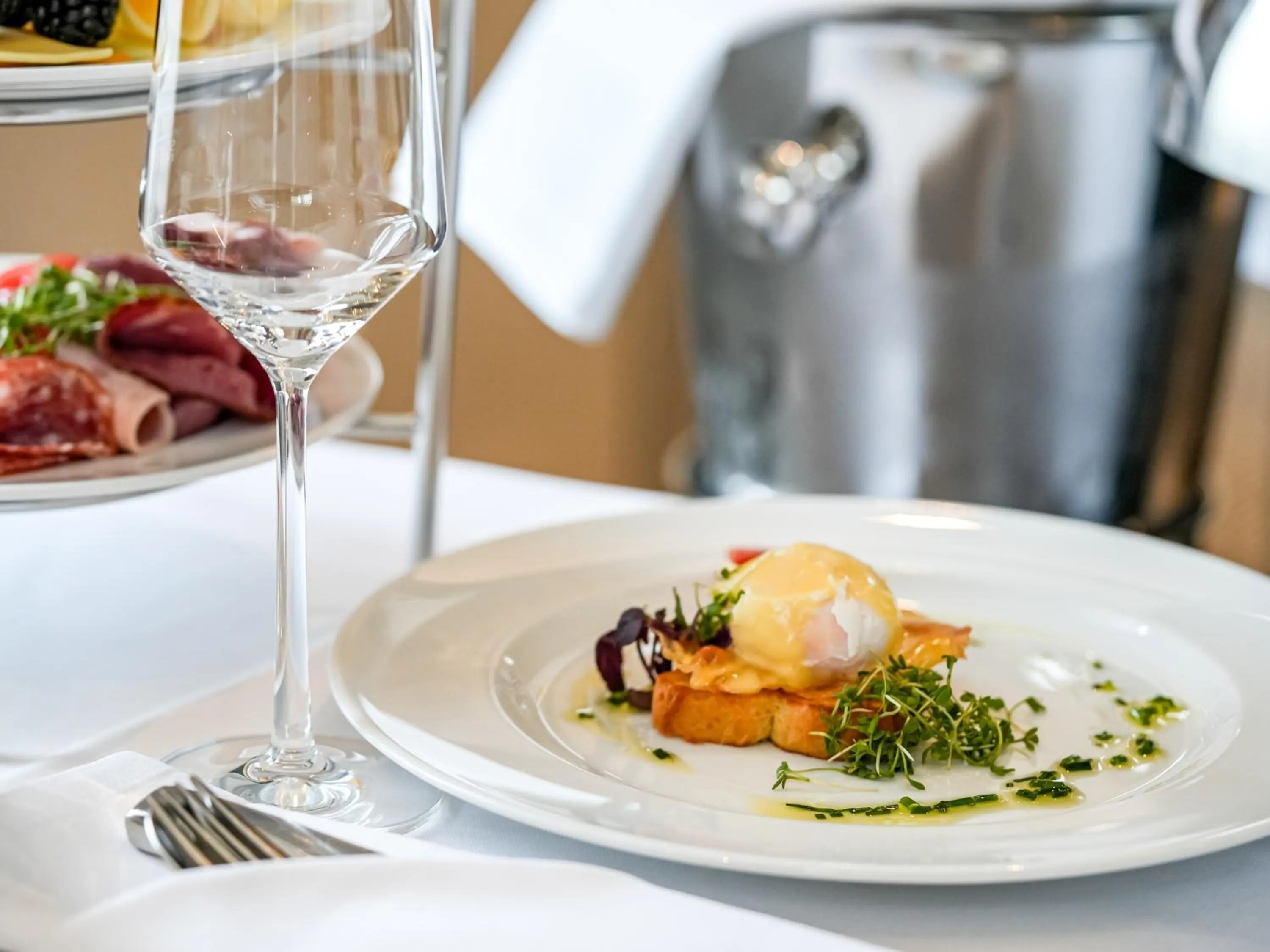 Restaurant/places to eat in Steigenberger Icon Grandhotel Handelshof Leipzig