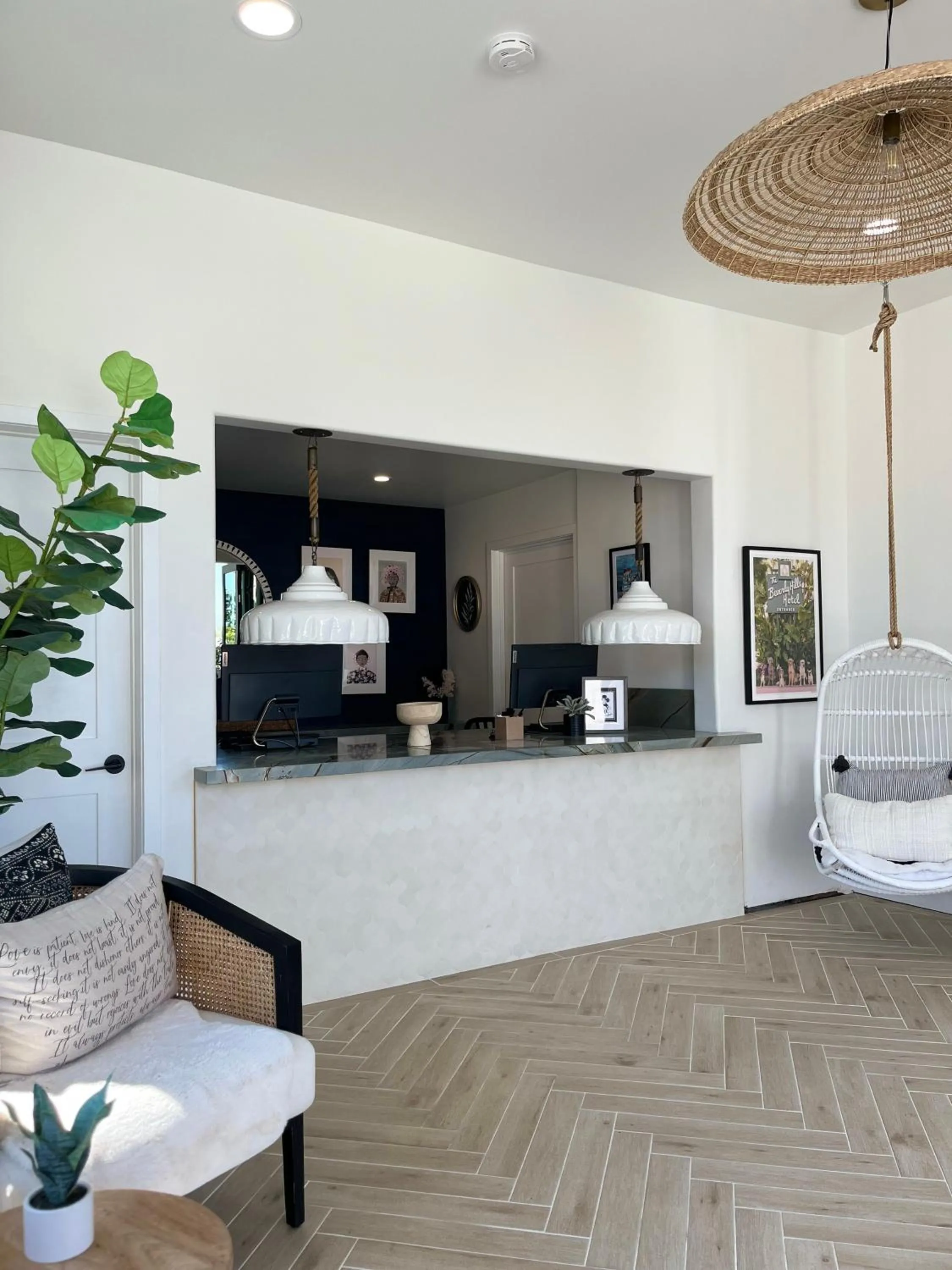 Property building in Anaheim Maingate Inn