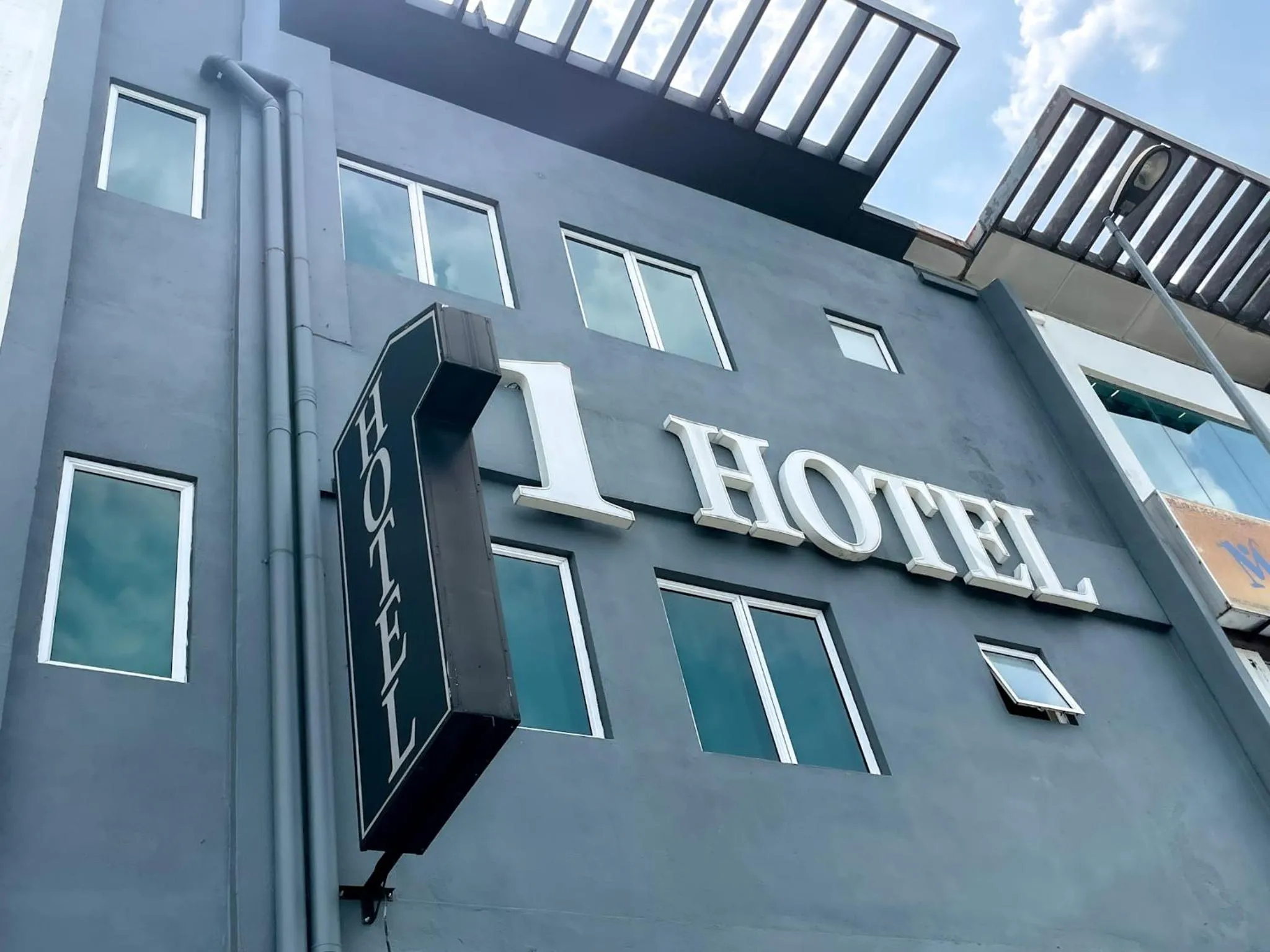 Facade/entrance in 1 Hotel Mahkota Cheras