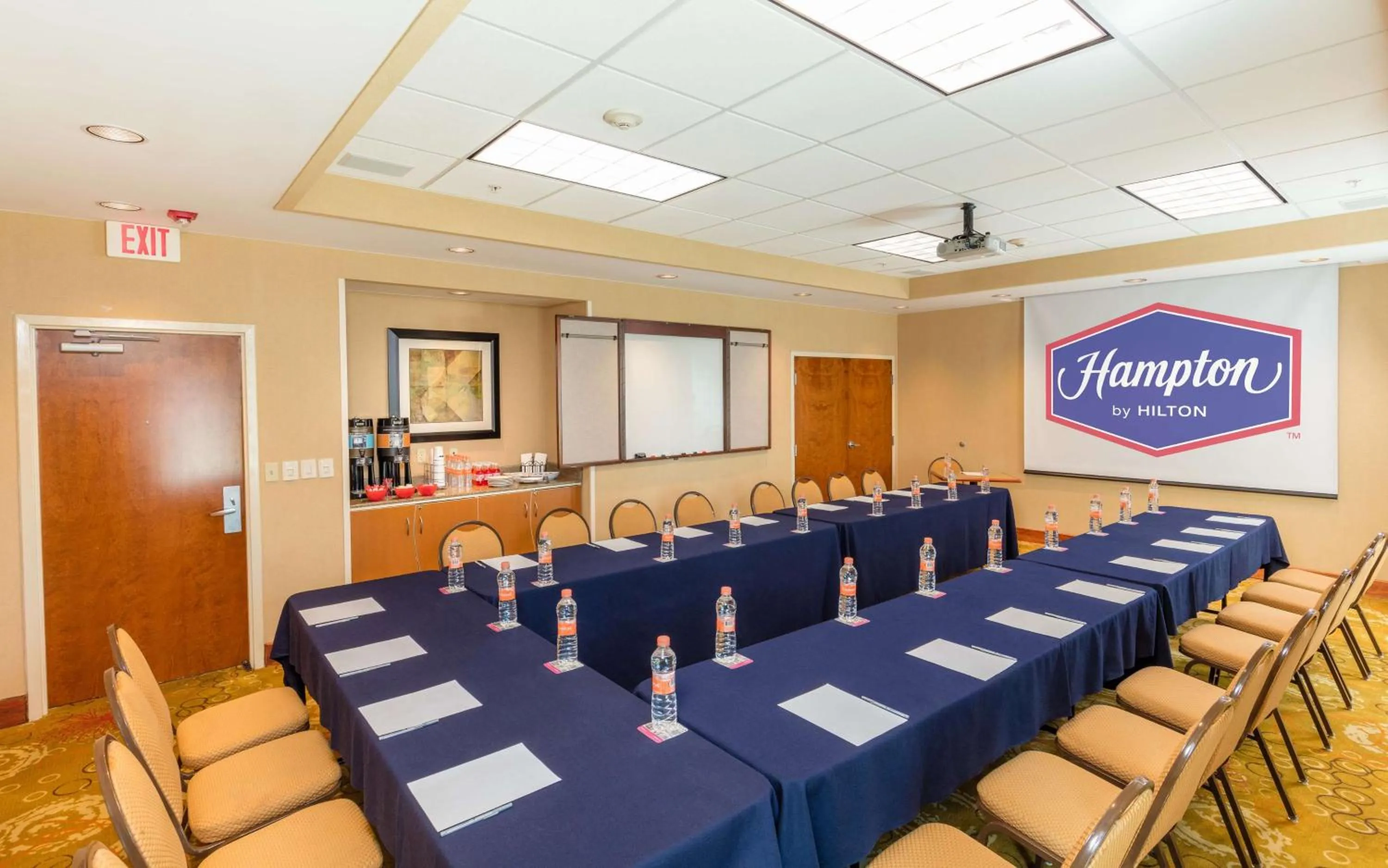 Meeting/conference room in Hampton by Hilton Queretaro Tecnologico