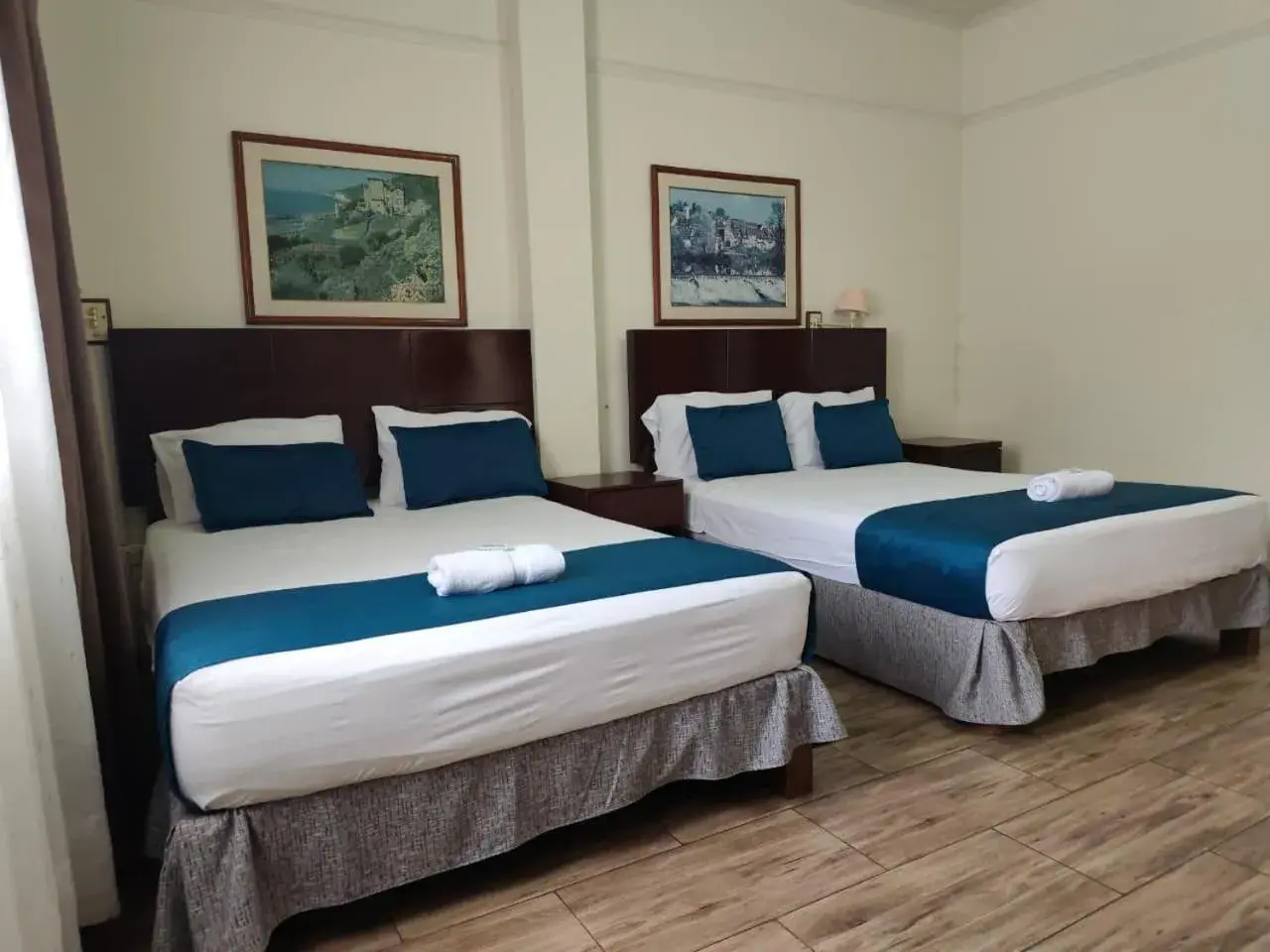 Standard Twin Room in Hotel San Isidro Inn Standard Twin Room in Hotel San Isidro Inn