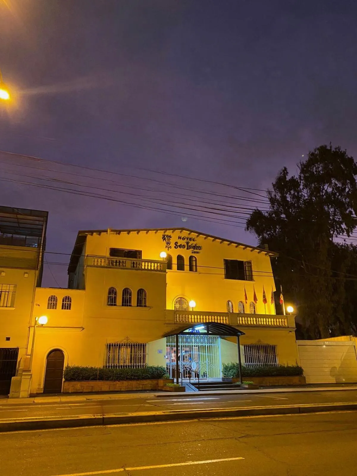 Street view in Hotel San Isidro Inn
