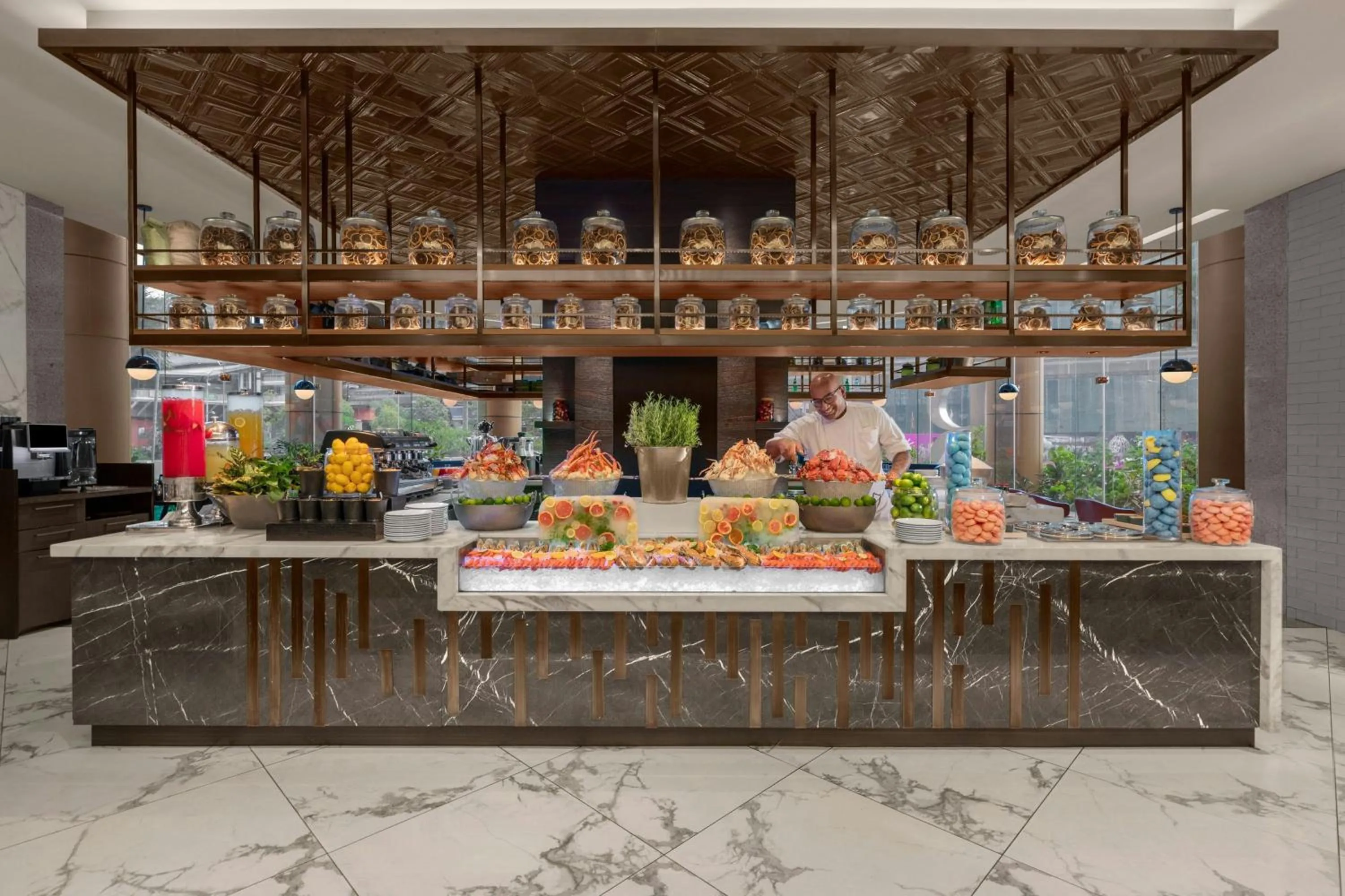 Restaurant/places to eat in Renaissance Kuala Lumpur Hotel & Convention Centre