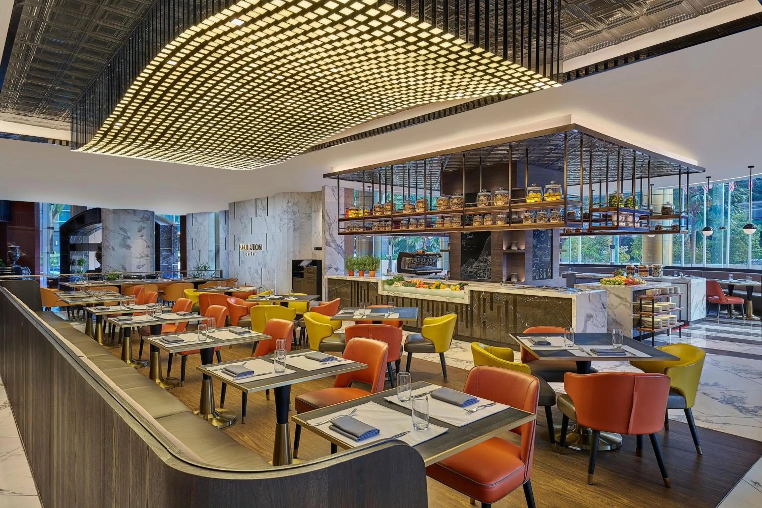 Restaurant/places to eat in Renaissance Kuala Lumpur Hotel & Convention Centre