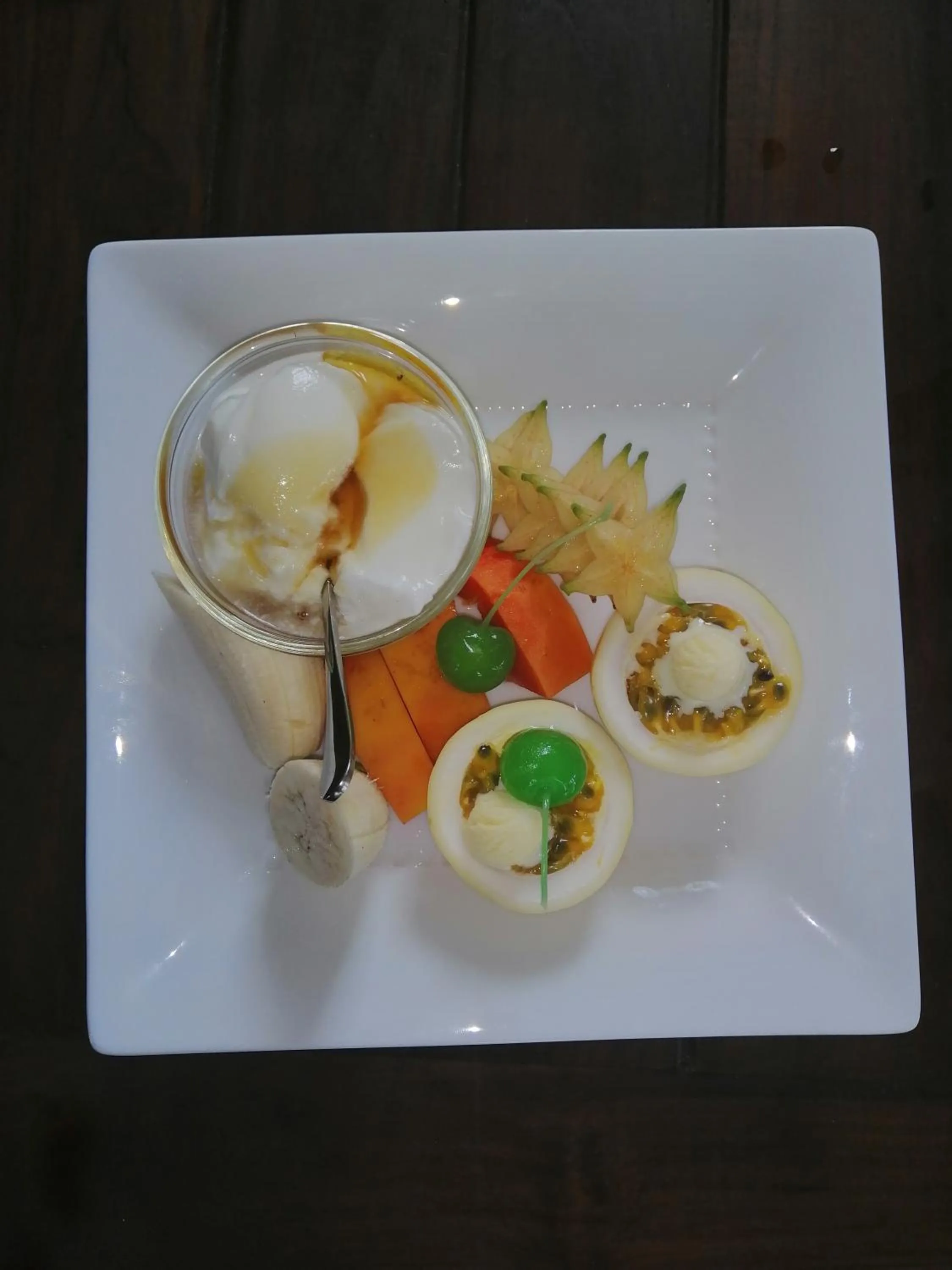 Food and drinks in Breezy Lake